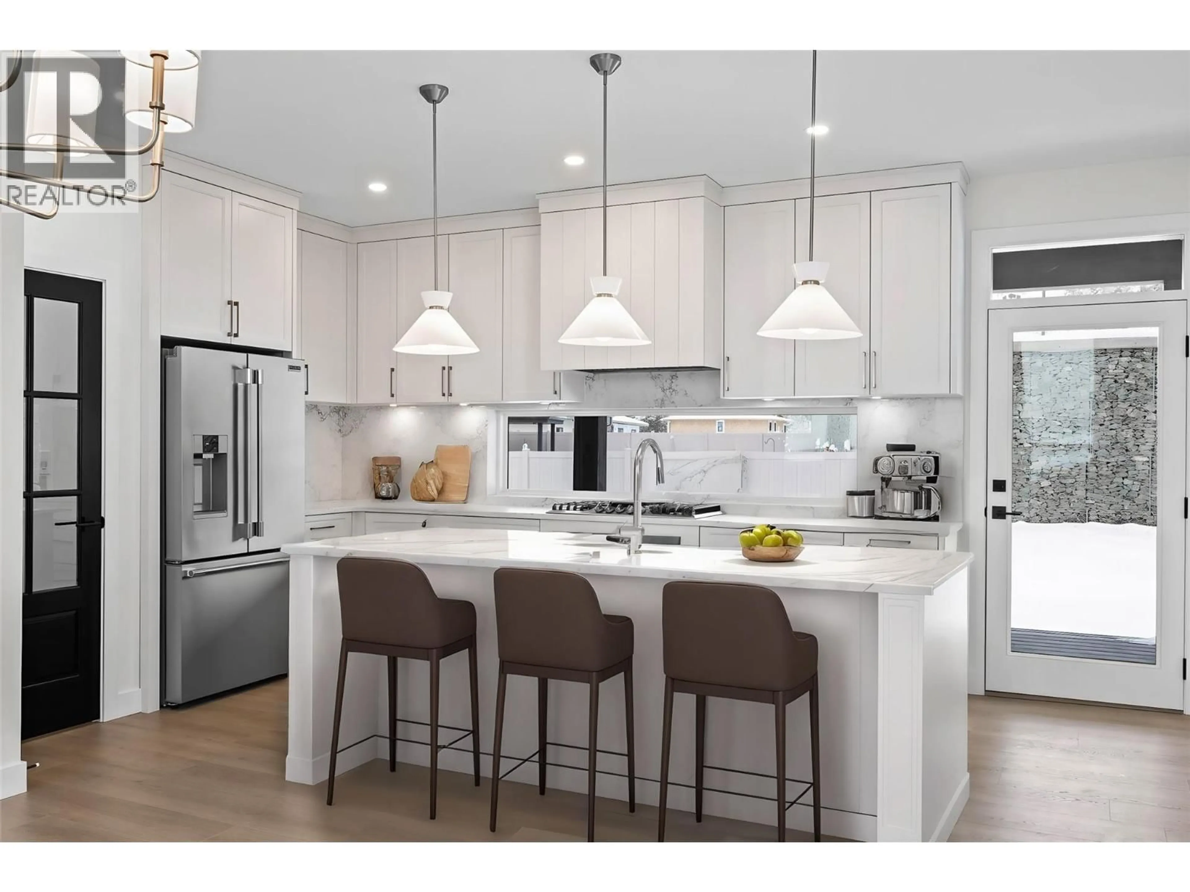 Contemporary kitchen, unknown for 1294 BRECHIN PLACE, Kamloops British Columbia V1S0G3