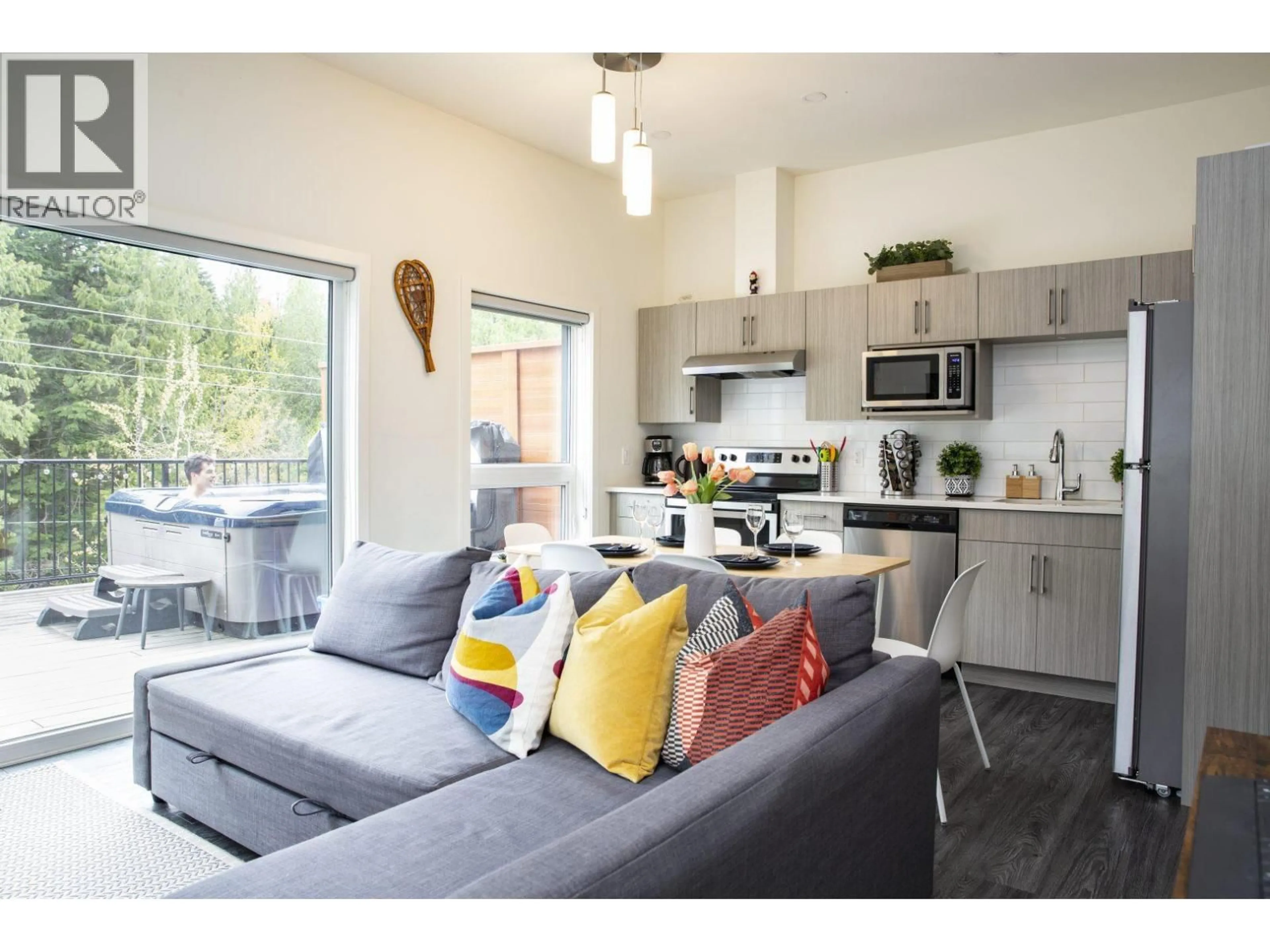 Open concept kitchen, unknown for 5204 - 1901 NELS NELSON CRESCENT, Revelstoke British Columbia V0E2S3