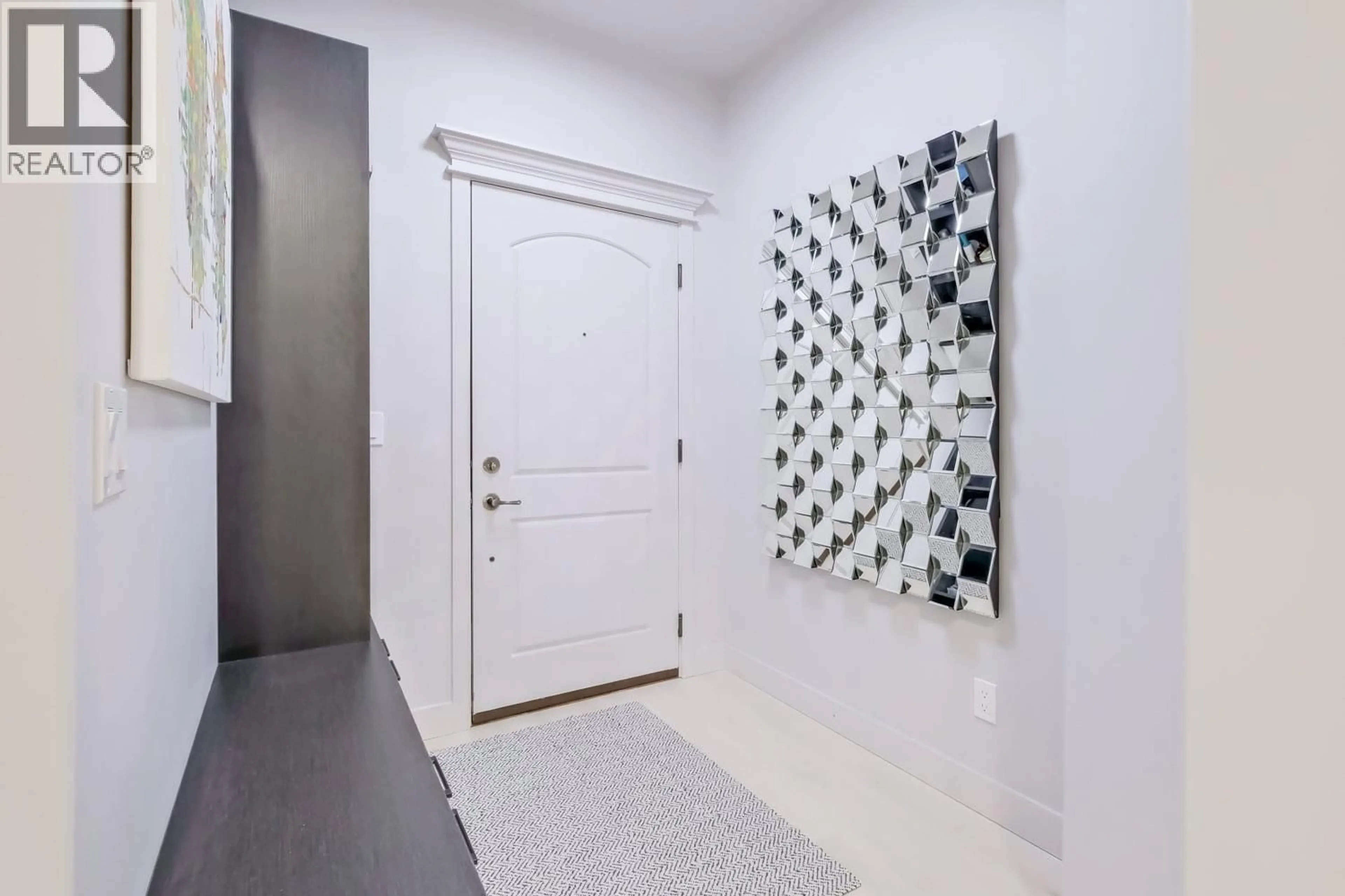 Indoor entryway for 109 - 2760 AUBURN ROAD, West Kelowna British Columbia V4T4C2