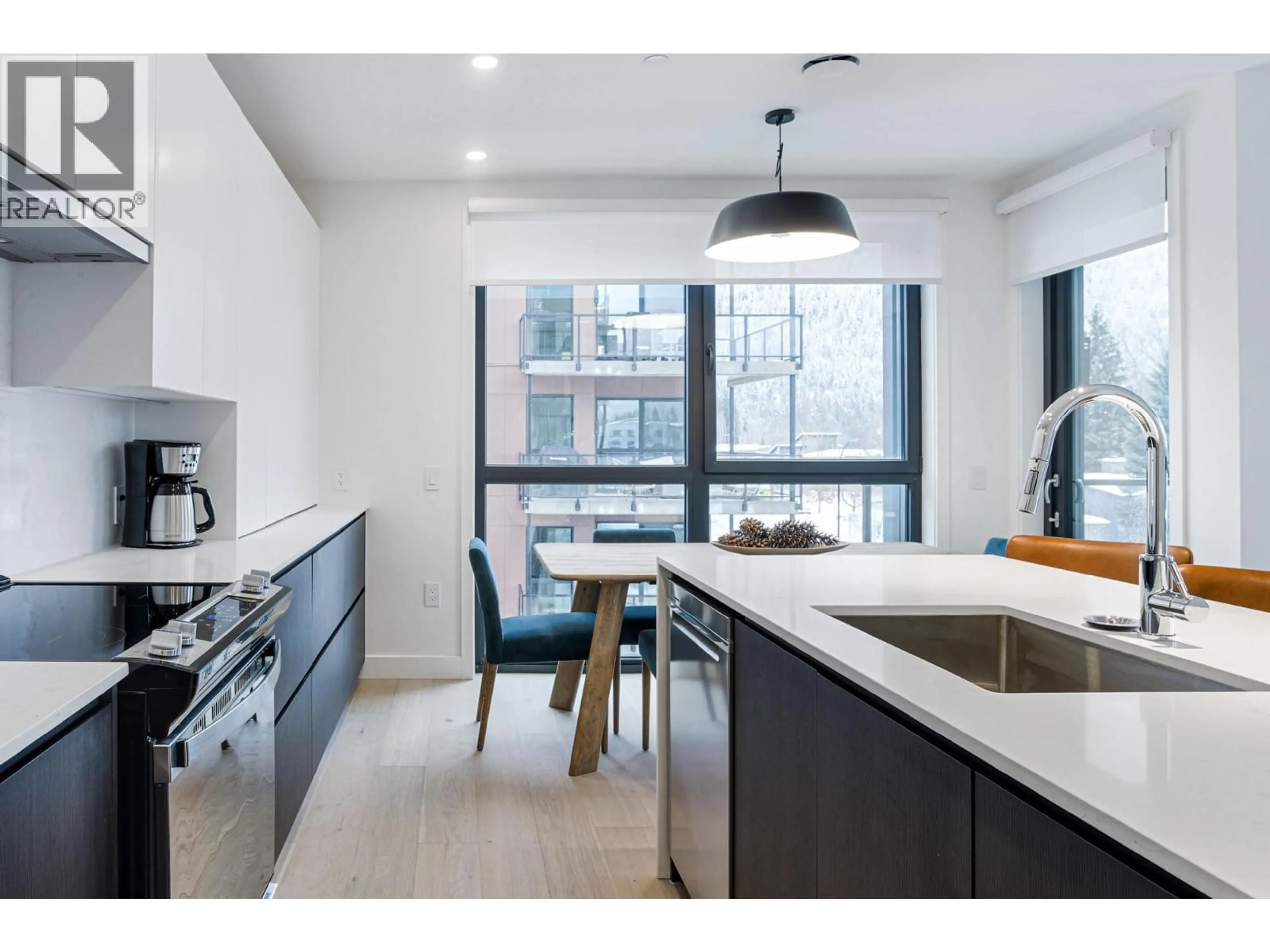 Contemporary kitchen, unknown for 2308 - 1702 COURSIER AVENUE, Revelstoke British Columbia V0E2S1