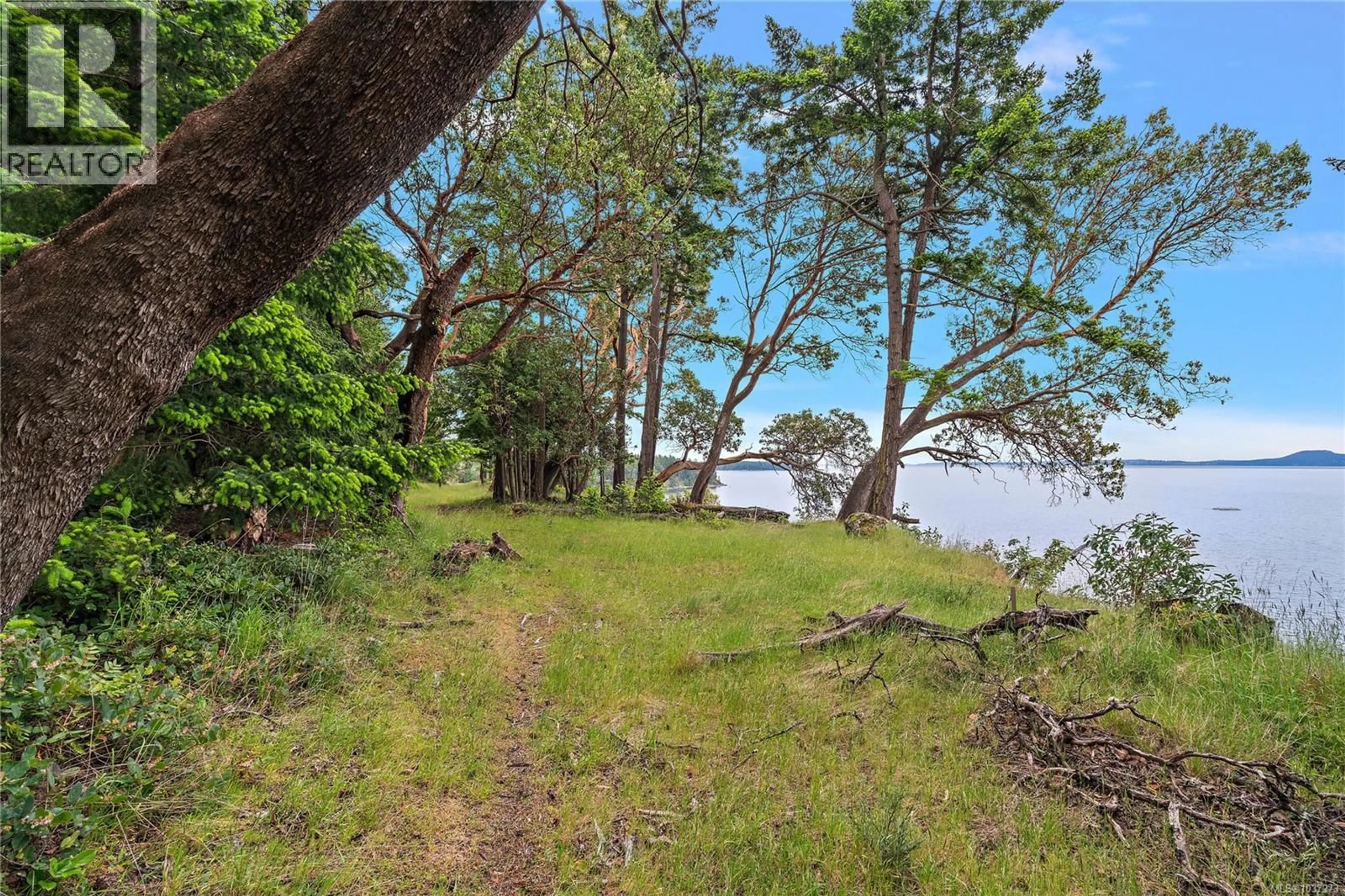 Patio, water/lake/river/ocean view for 345 EVERGREEN LANE, Sidney Island British Columbia V0N2G0