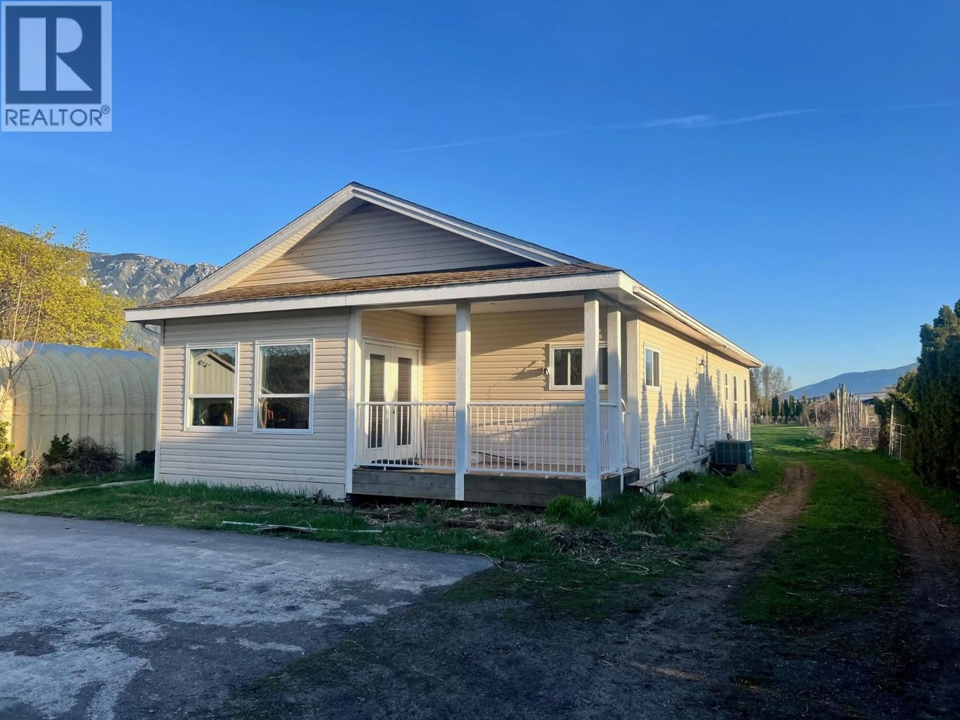 Home with vinyl exterior material, building for 3317 ERICKSON ROAD, Erickson British Columbia V0B1G9