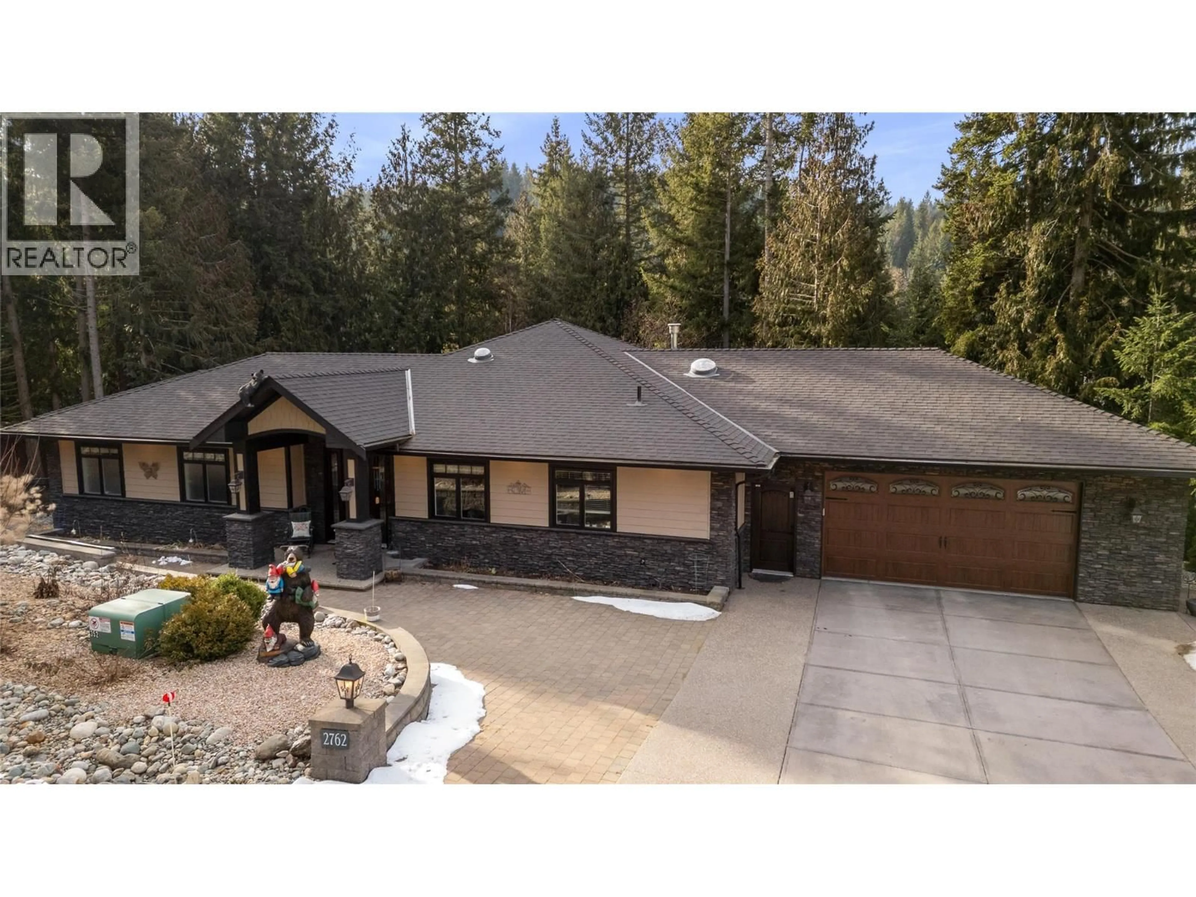 A pic from outside/outdoor area/front of a property/back of a property/a pic from drone, unknown for 2762 GLENVIEW ROAD, Blind Bay British Columbia V0E1H1