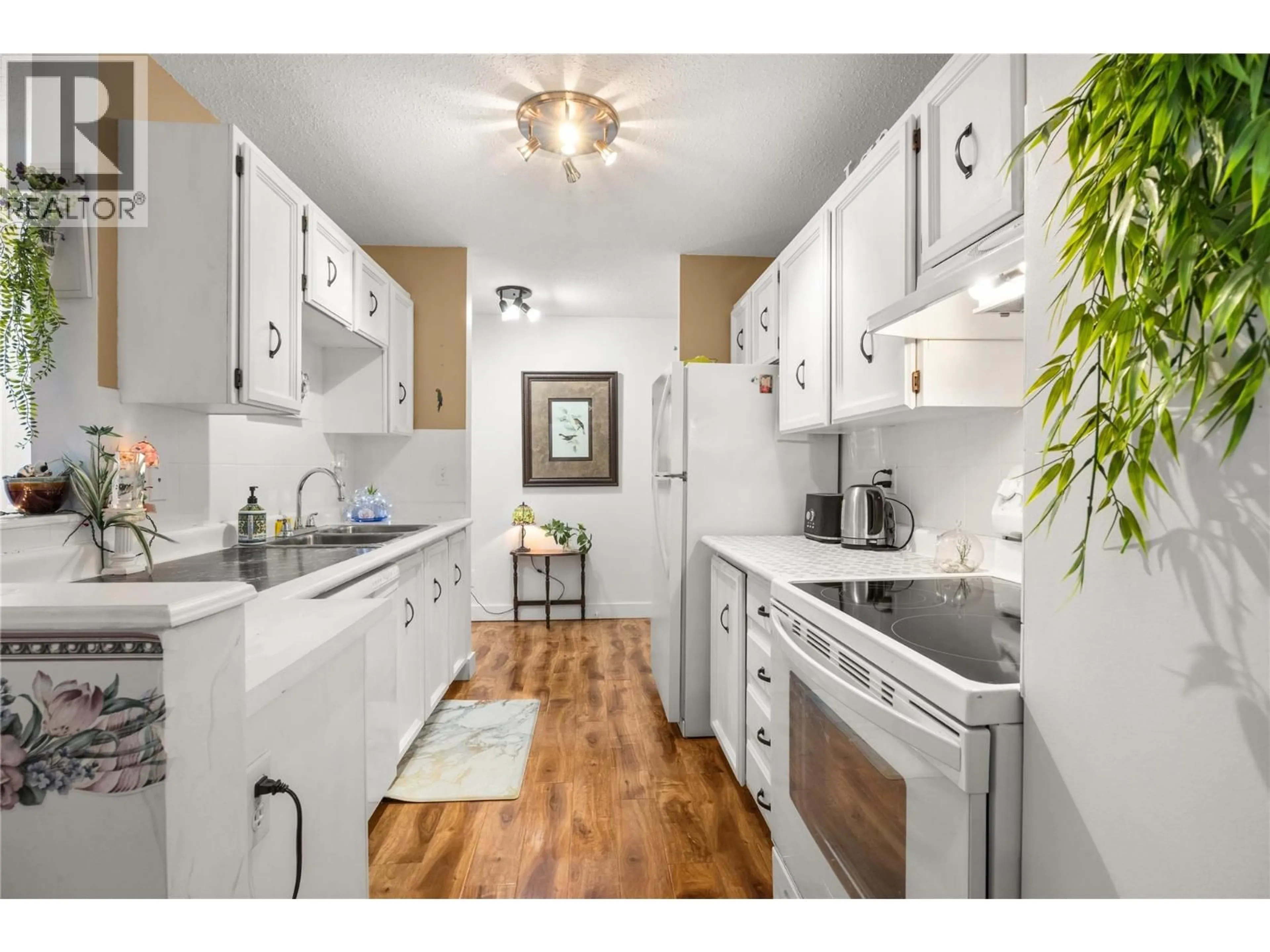 Unknown for 203 - 740 WINNIPEG STREET, Penticton British Columbia V2A5N3