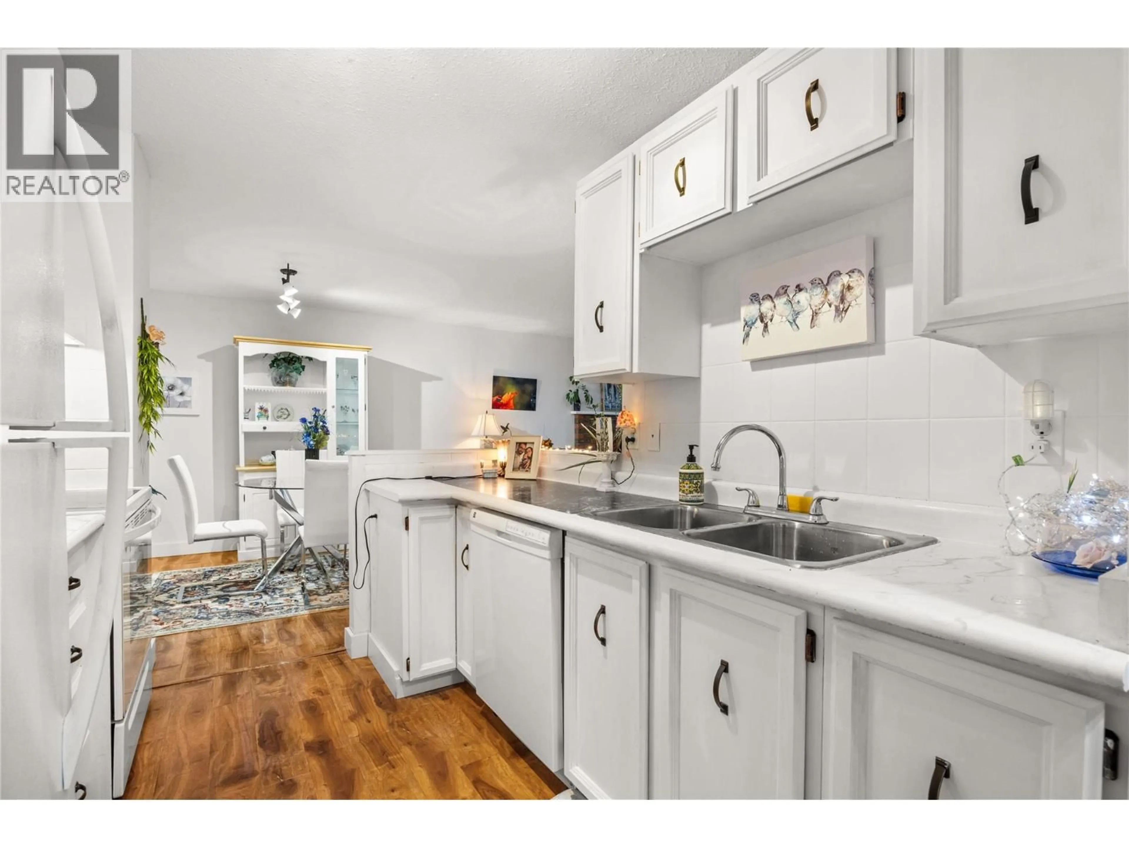 Open concept kitchen, unknown for 203 - 740 WINNIPEG STREET, Penticton British Columbia V2A5N3