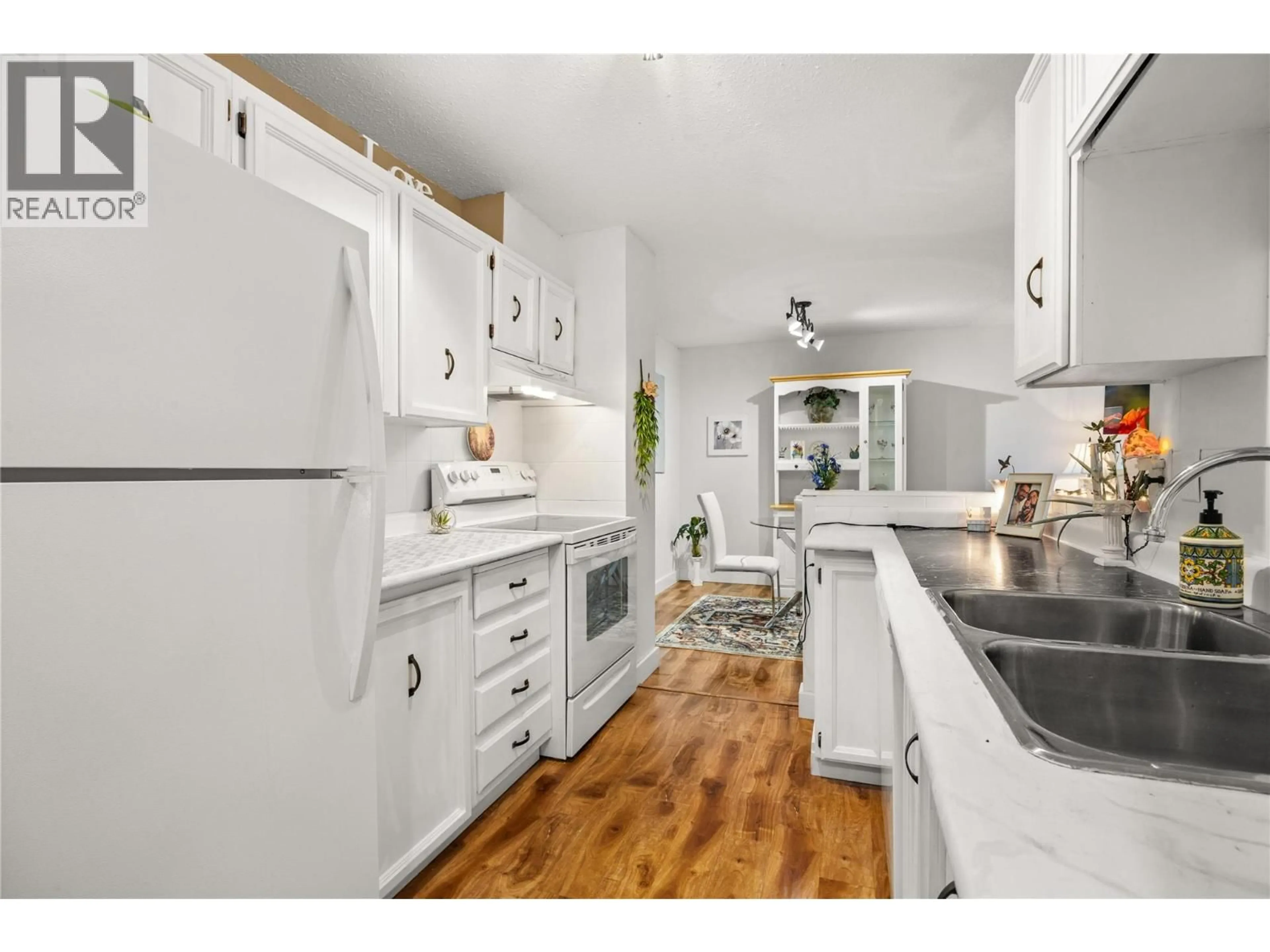 Open concept kitchen, unknown for 203 - 740 WINNIPEG STREET, Penticton British Columbia V2A5N3