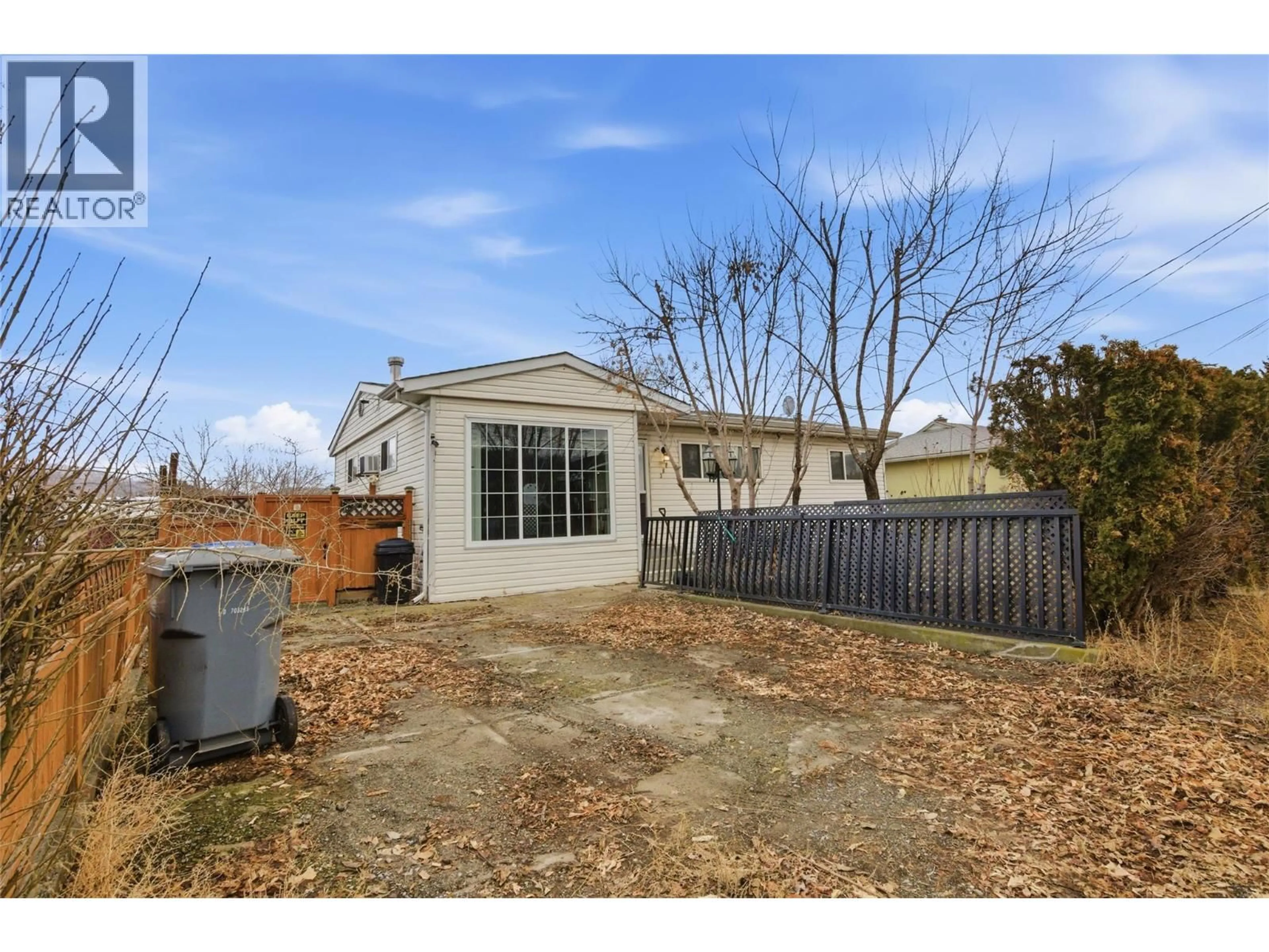 Unknown for 384 MULBERRY AVENUE, Kamloops British Columbia V2B2R1