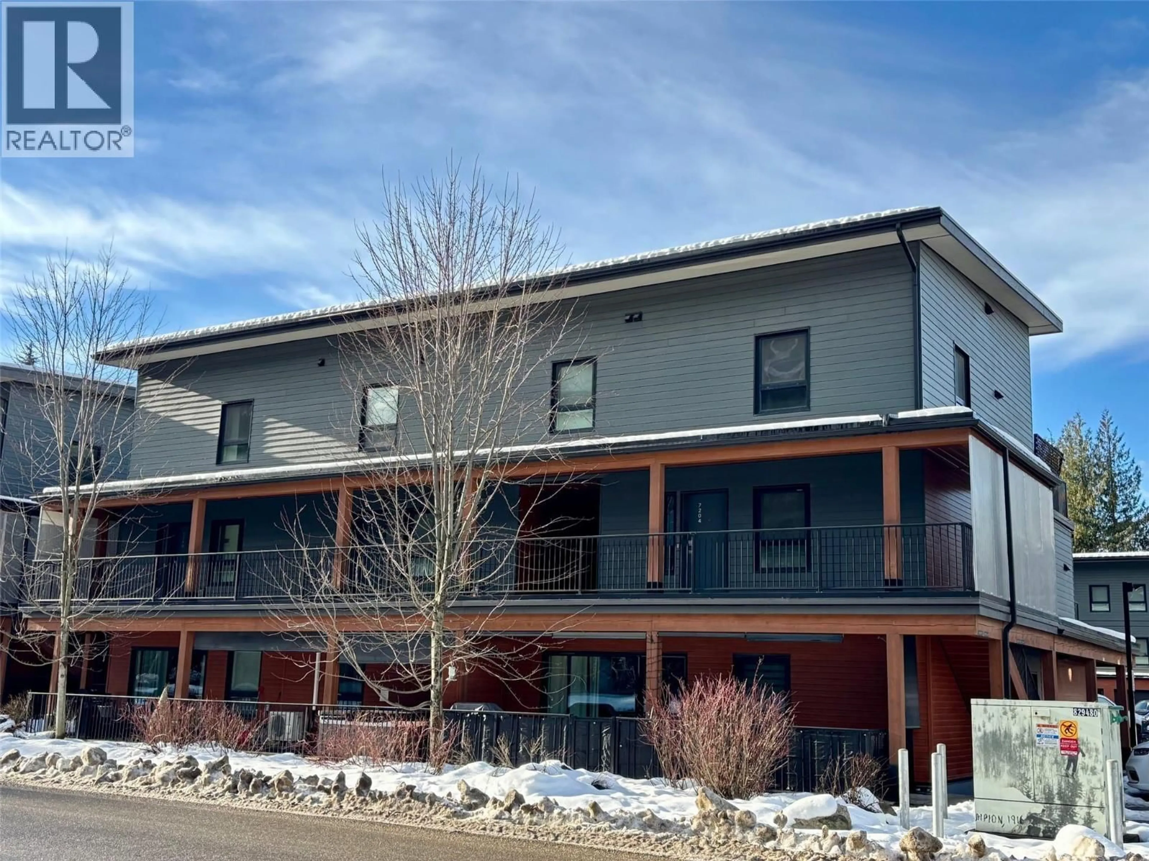 A pic from outside/outdoor area/front of a property/back of a property/a pic from drone, building for 7203 - 1901 NELS NELSON CRESCENT, Revelstoke British Columbia V0E2S3
