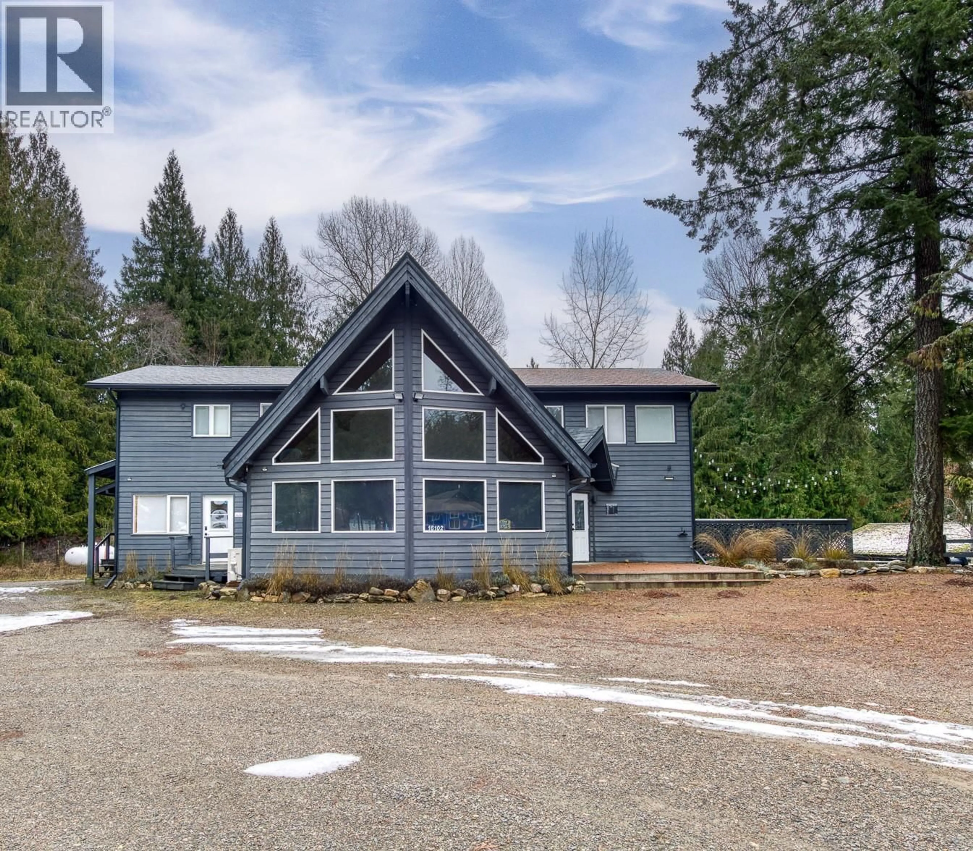 A pic from outside/outdoor area/front of a property/back of a property/a pic from drone, building for 16102 3A HIGHWAY, Crawford Bay British Columbia V0B1E0