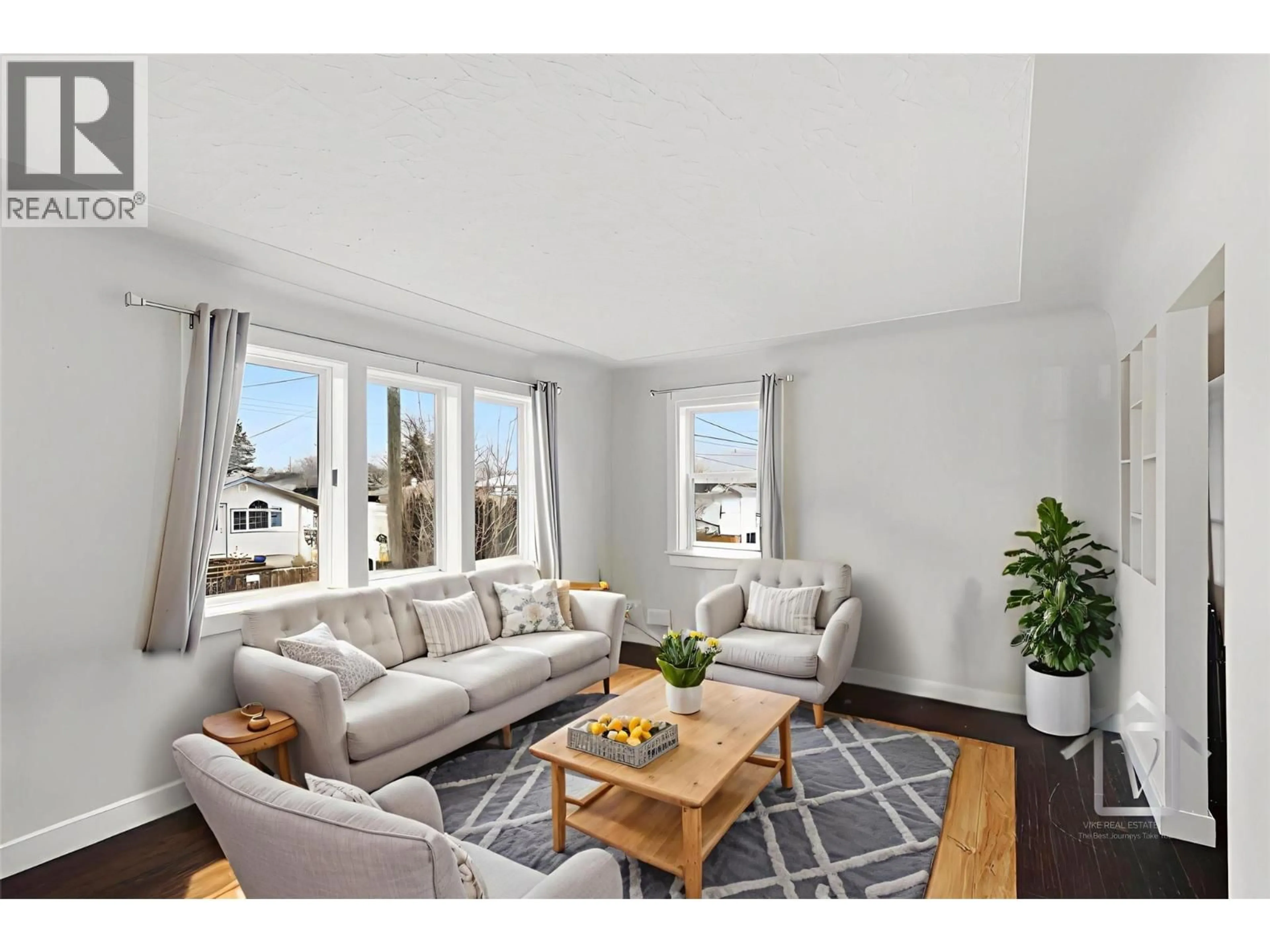 Living room with furniture, unknown for 244 BIRCH AVENUE, Kamloops British Columbia V2B1J7