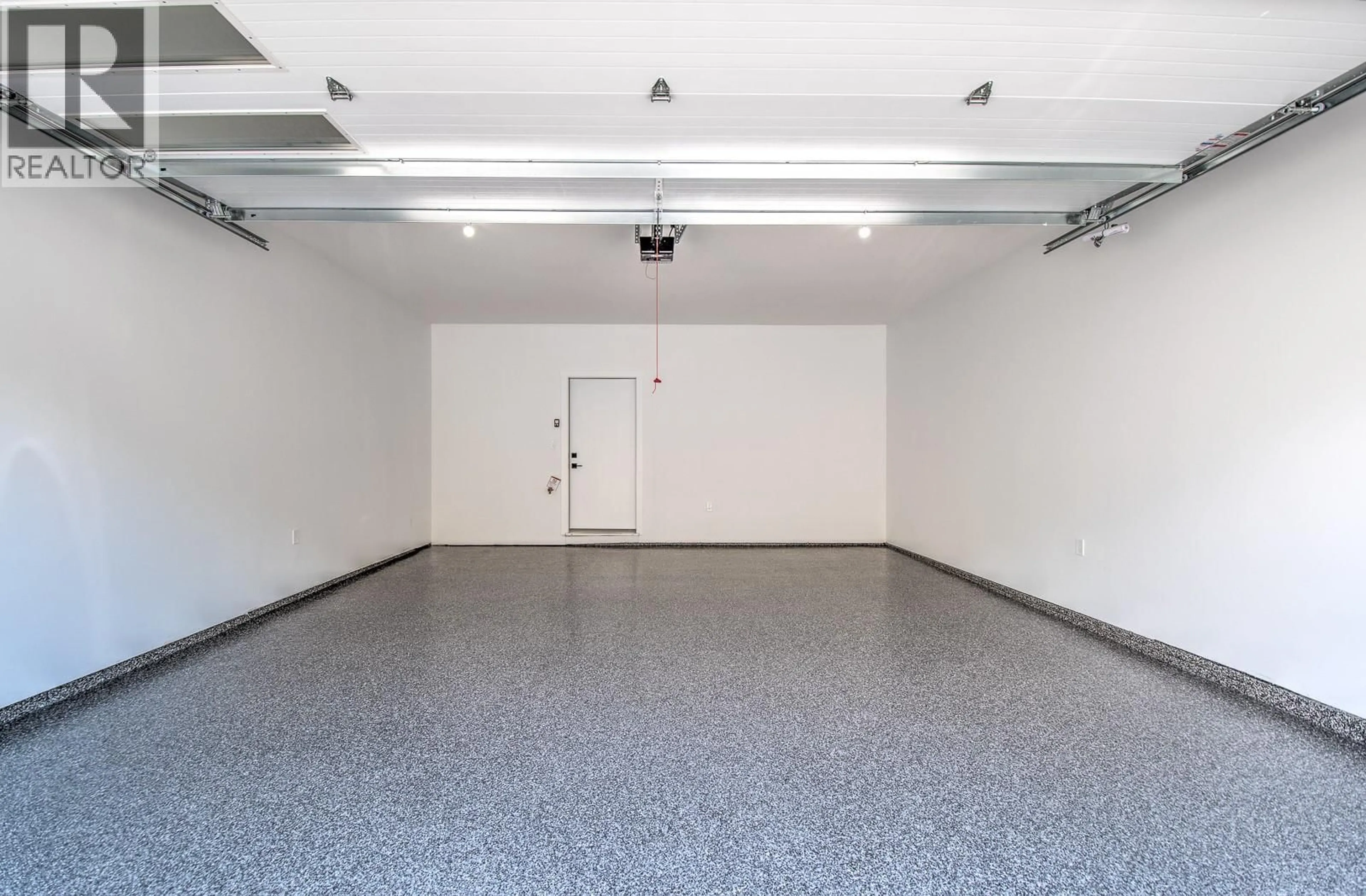 Indoor garage for 20 - 7735 OKANAGAN HILLS BOULEVARD, Vernon British Columbia V1H0A7