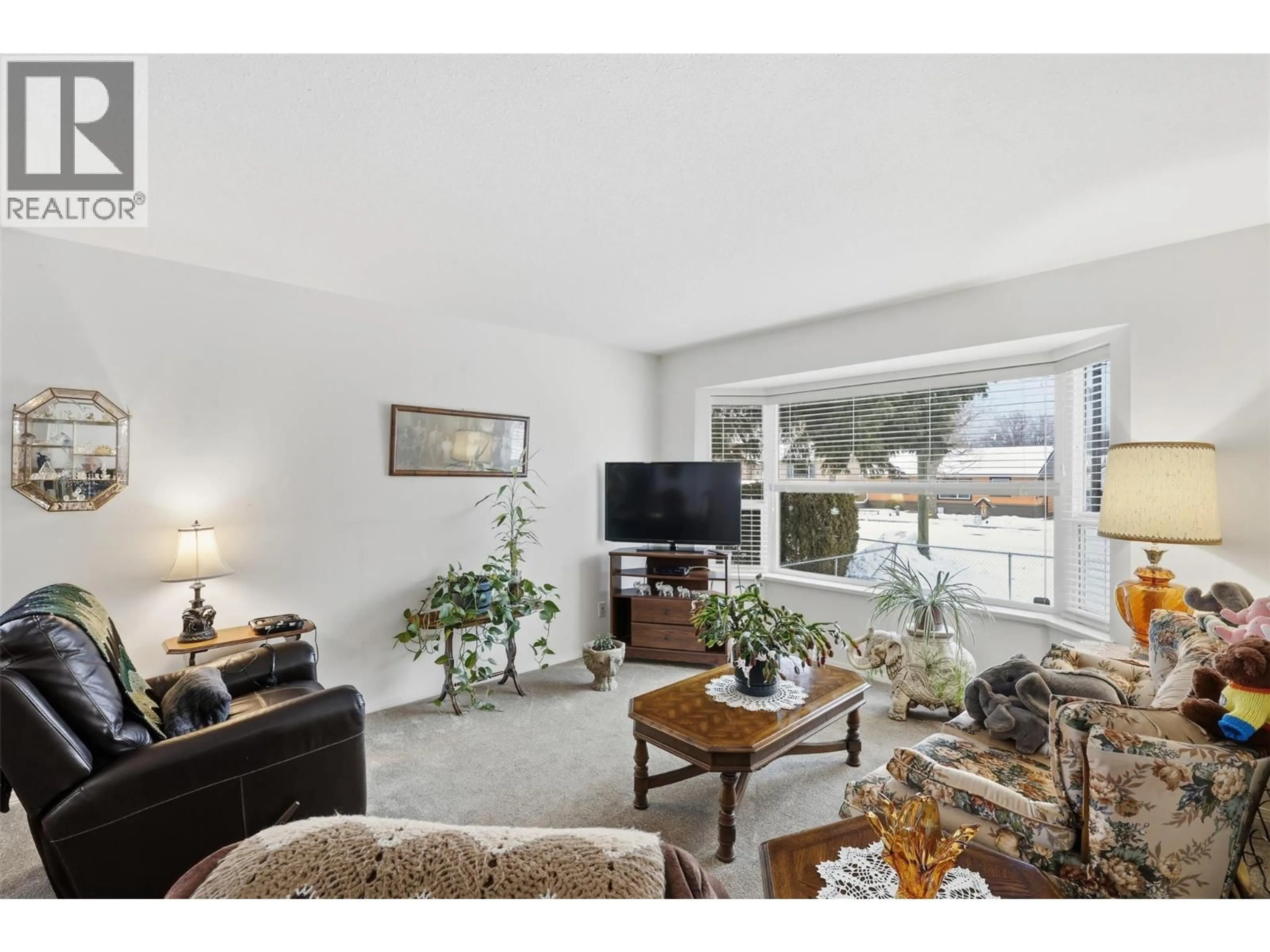 Living room with furniture, unknown for 1544 CANFORD AVENUE, Merritt British Columbia V1K1B8