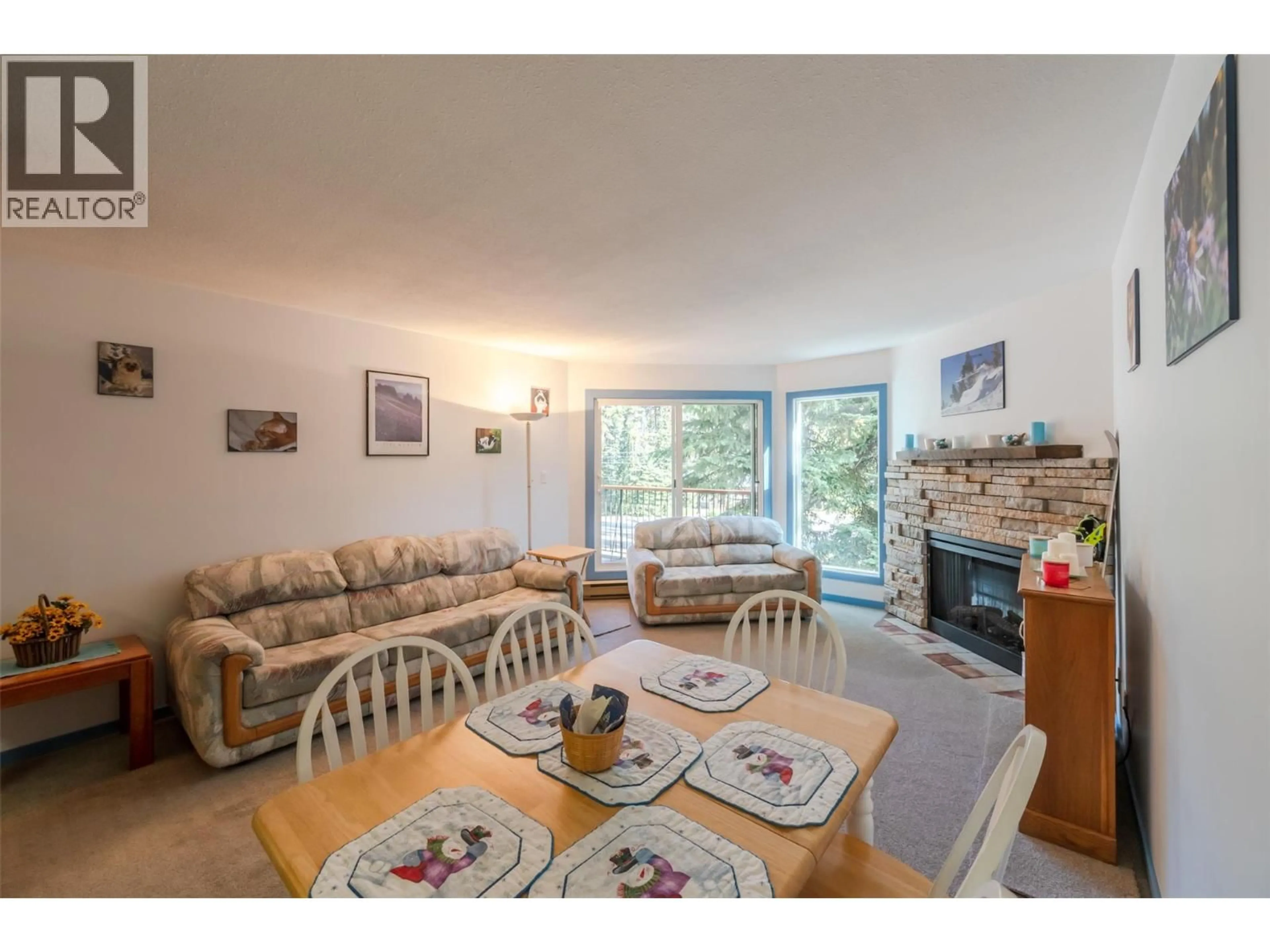 Living room with furniture, unknown for 202 - 1191 APEX MOUNTAIN ROAD, Apex Mountain British Columbia V0X1K0