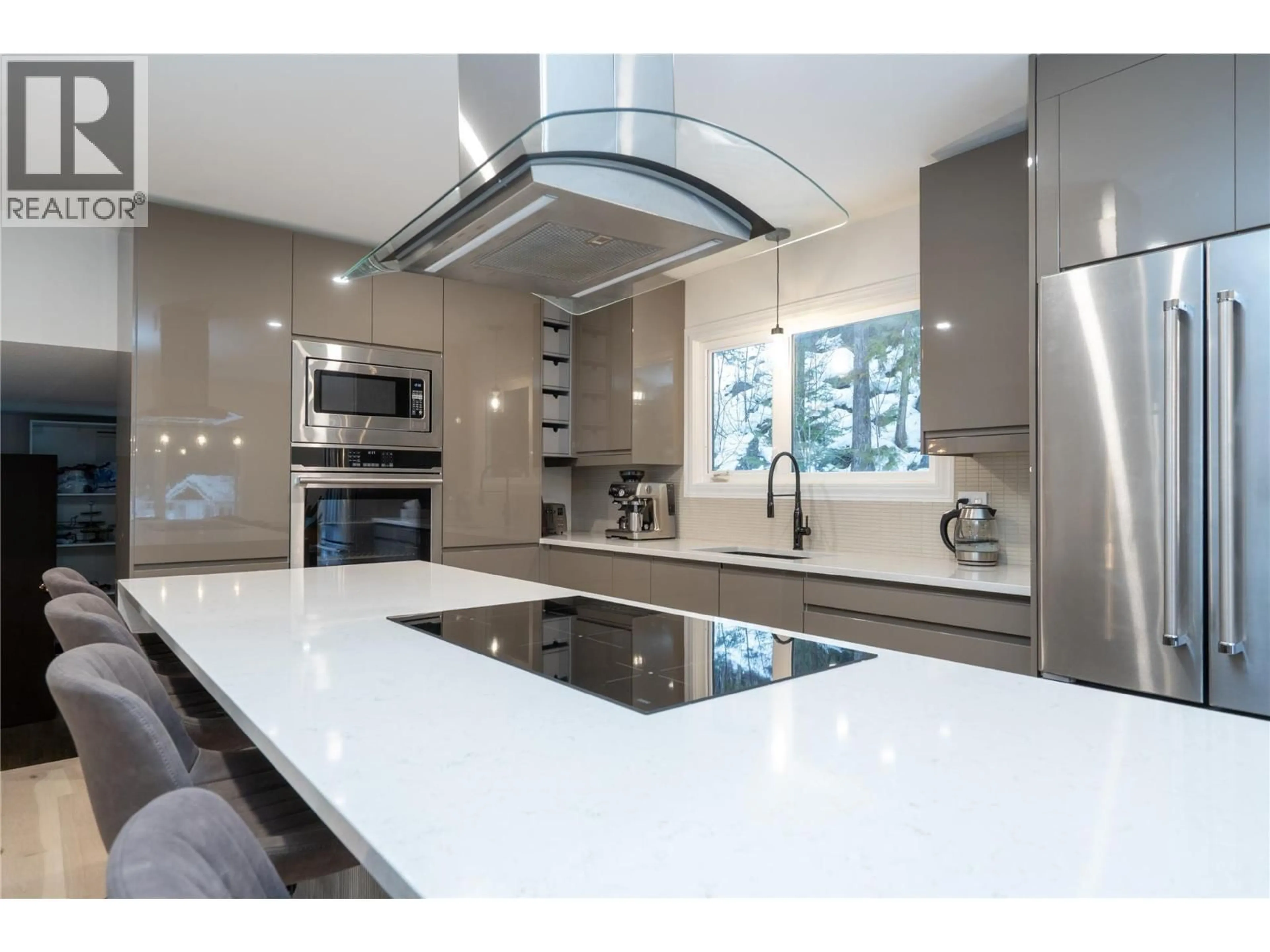 Contemporary kitchen, ceramic/tile floor for 488 ALPINE LANE, Revelstoke British Columbia V0E2S0