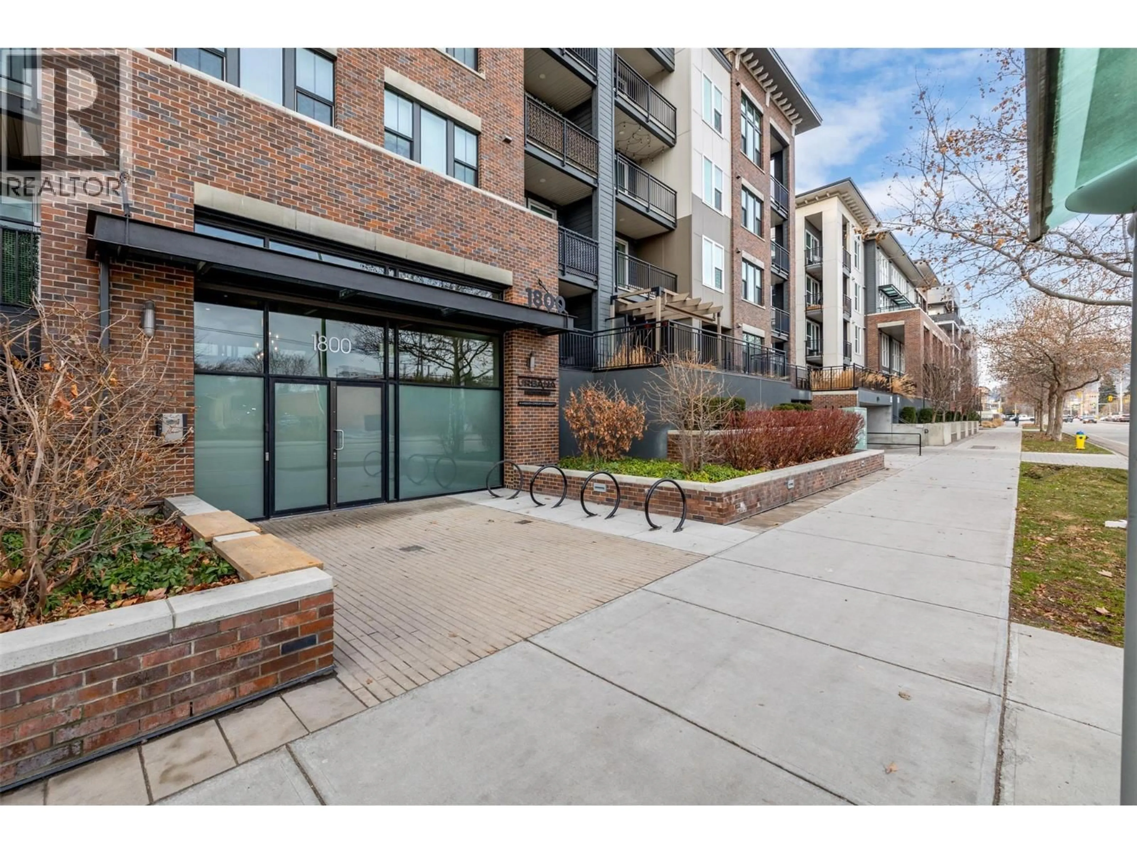 Patio, street for 315 - 1800 RICHTER STREET, Kelowna British Columbia V1Y6C7