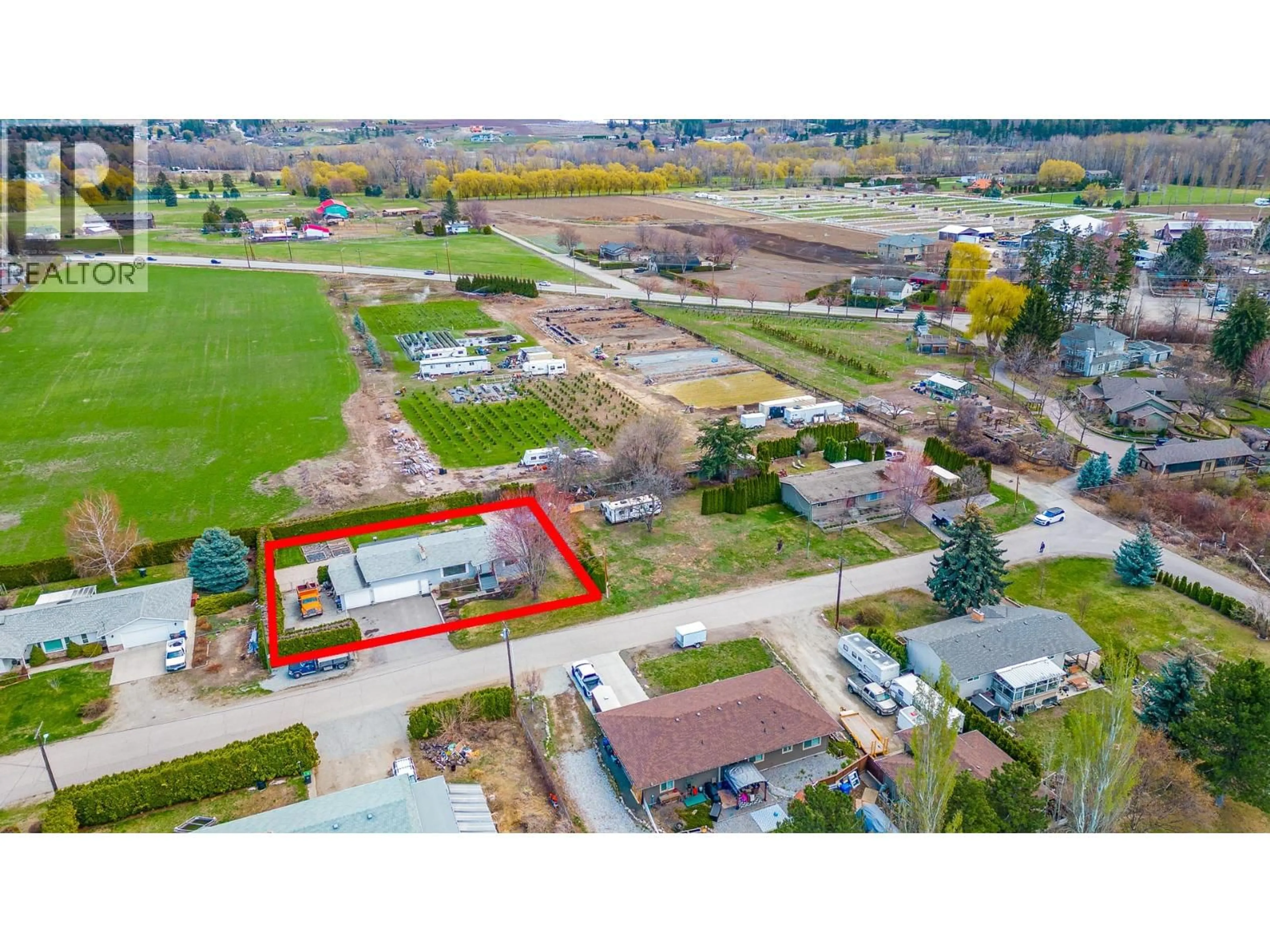A pic from outside/outdoor area/front of a property/back of a property/a pic from drone, street for 3249 ST. AMAND ROAD, Kelowna British Columbia V1W3P2