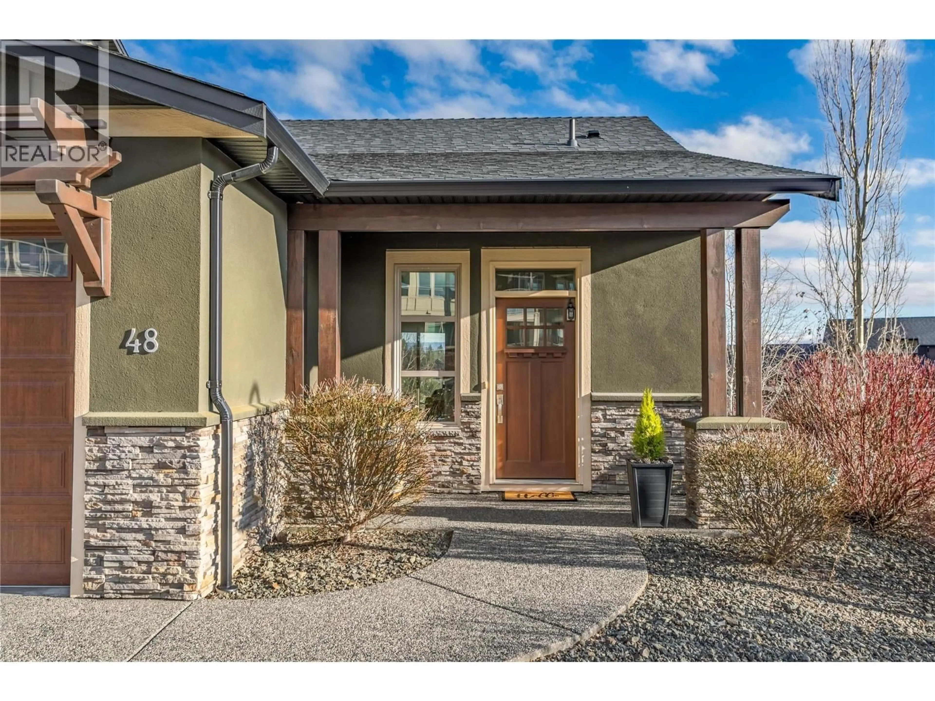Indoor entryway for 48-1870 ROSEALEE LANE, West Kelowna British Columbia V1Z4E2