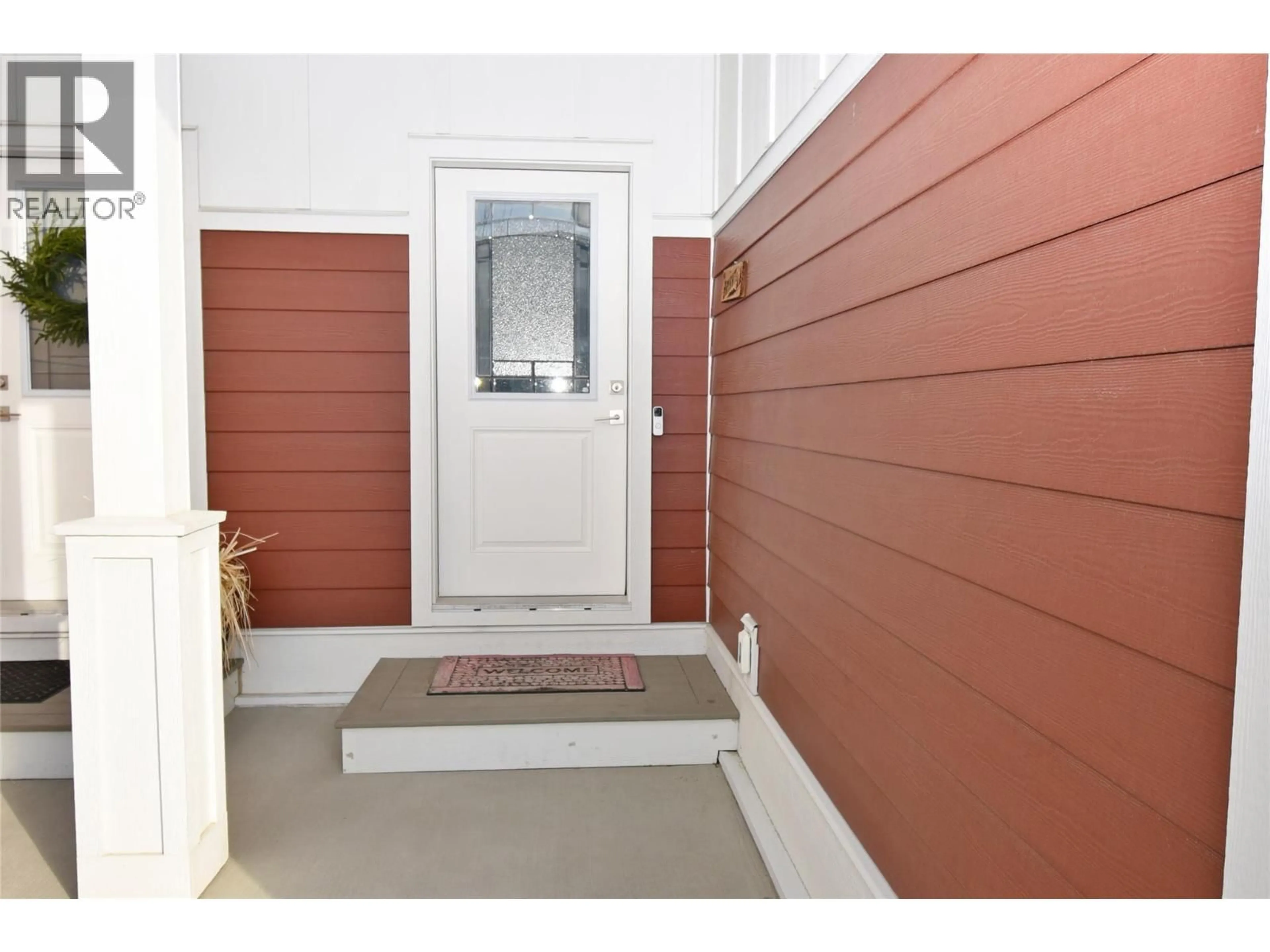 Indoor entryway for # 30 - 1999 15 AVENUE, Vernon British Columbia V1T9R4