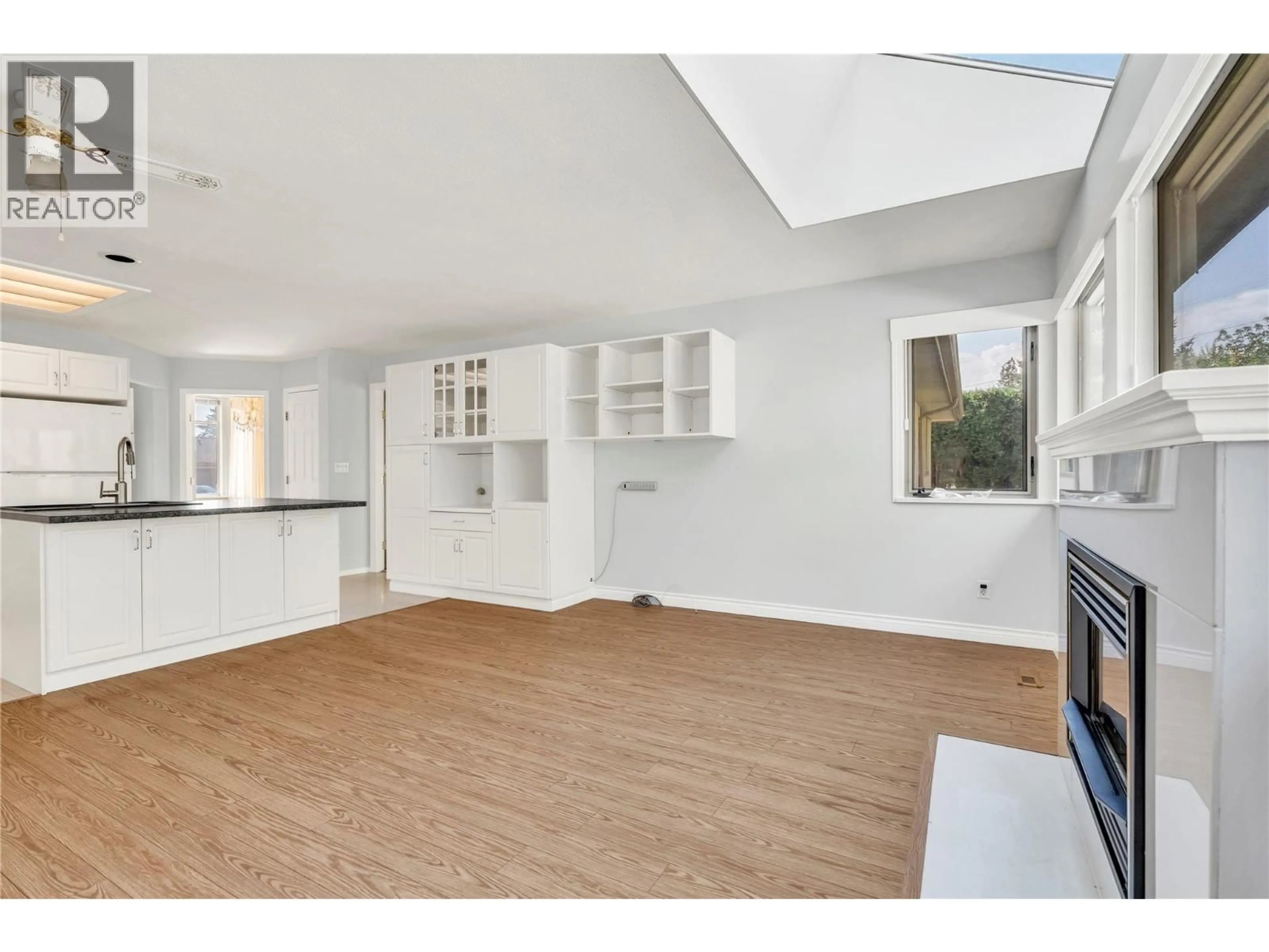 Open concept kitchen, unknown for 207 - 102 FORESTBROOK PLACE, Penticton British Columbia V2A7N4