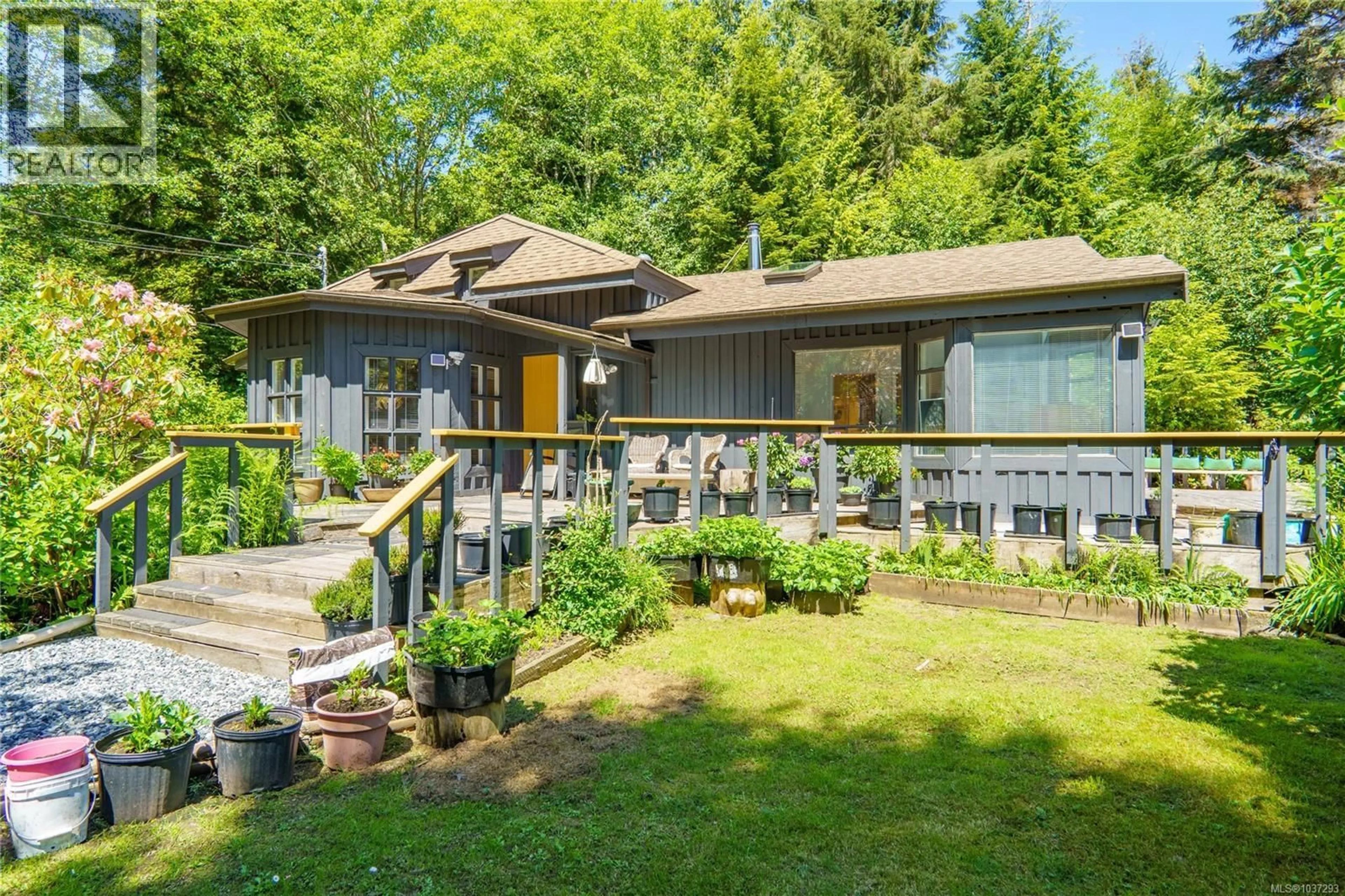 Home with vinyl exterior material, street for 1334 CHESTERMAN BEACH ROAD, Tofino British Columbia V0R2Z0