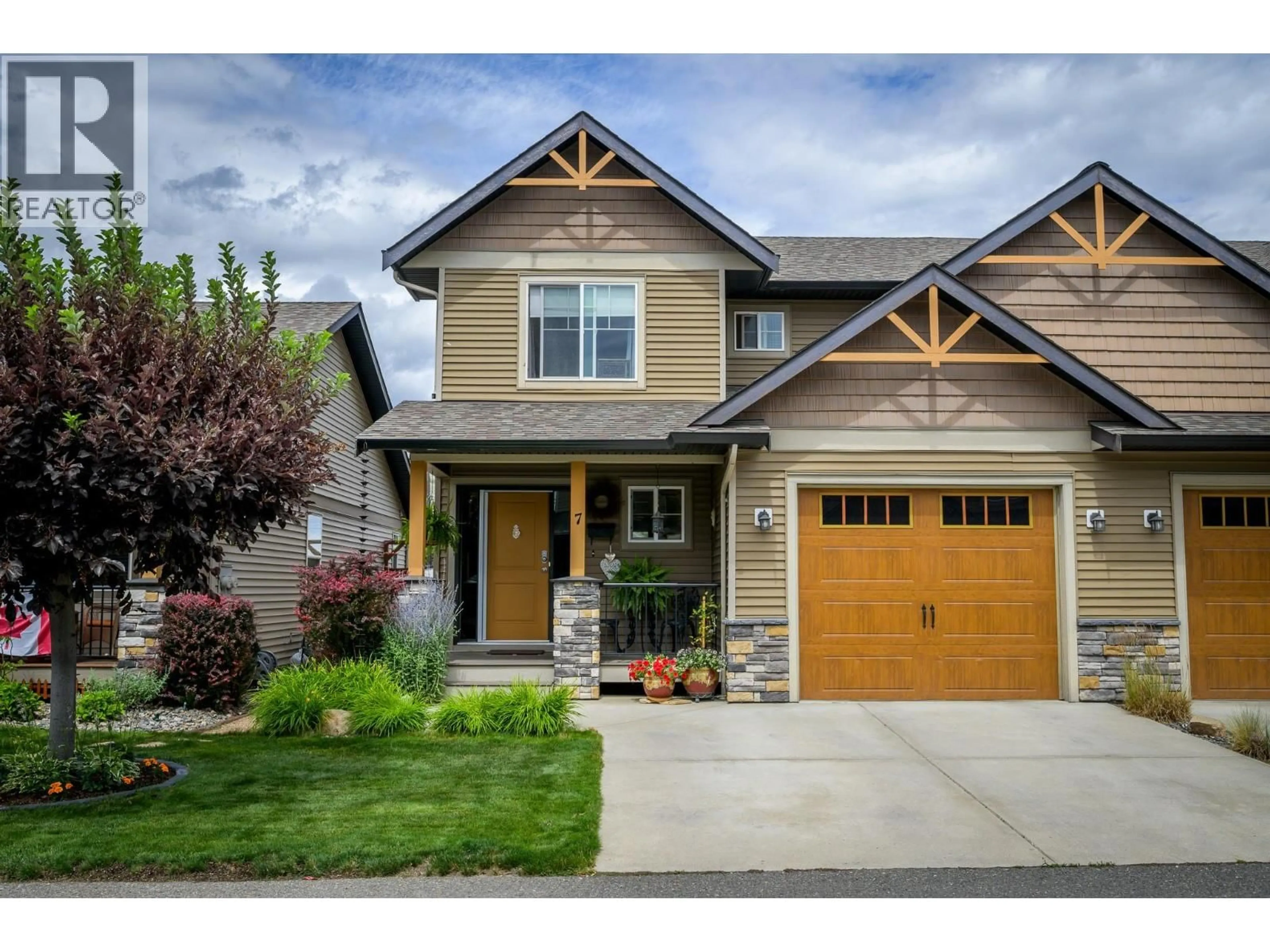 Home with vinyl exterior material, street for 7 - 3031 WESTSYDE ROAD, Kamloops British Columbia V2B0E4