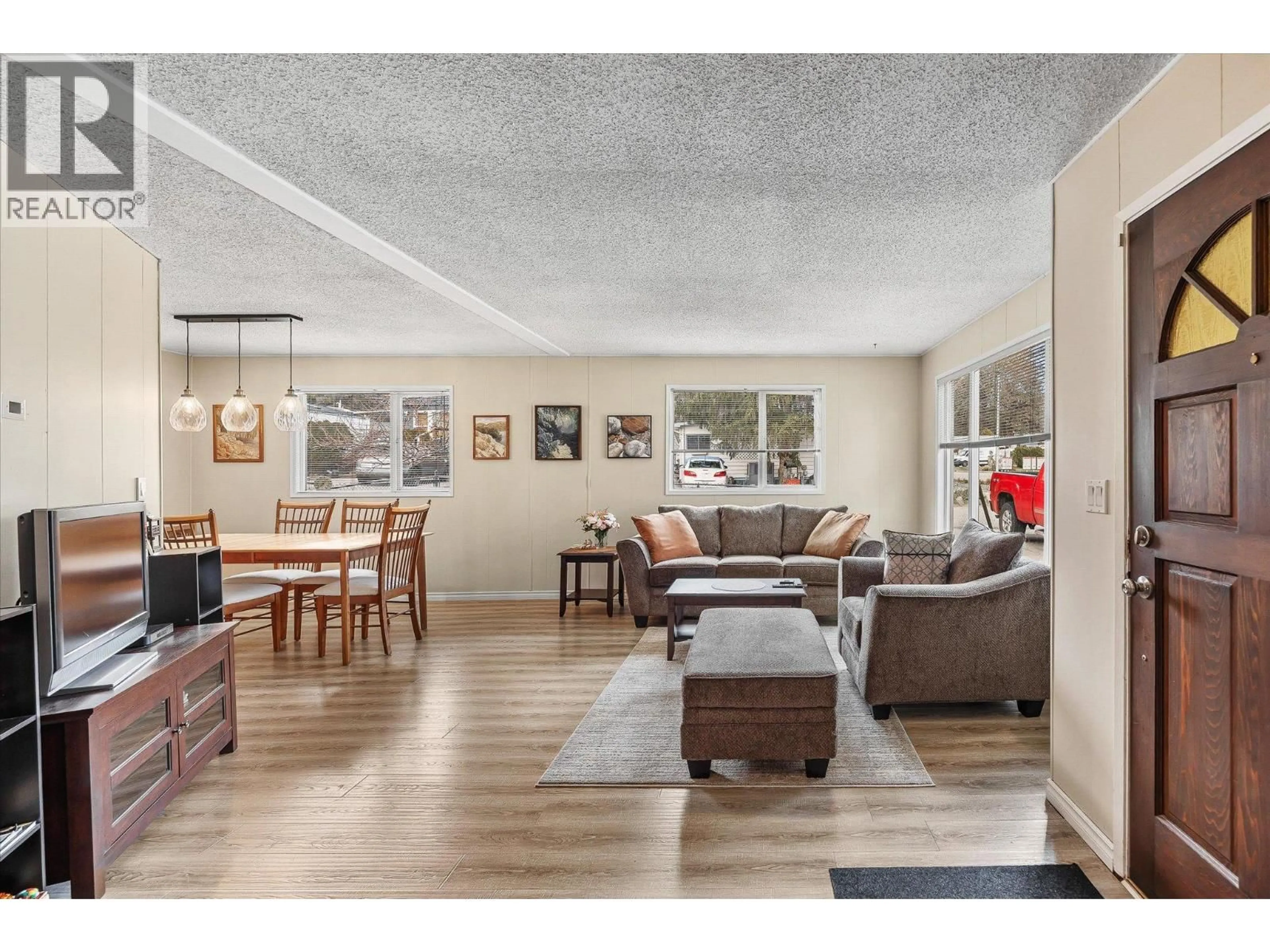 Living room with furniture, unknown for 27 - 2001 97 HIGHWAY SOUTH, West Kelowna British Columbia V1Z3M9