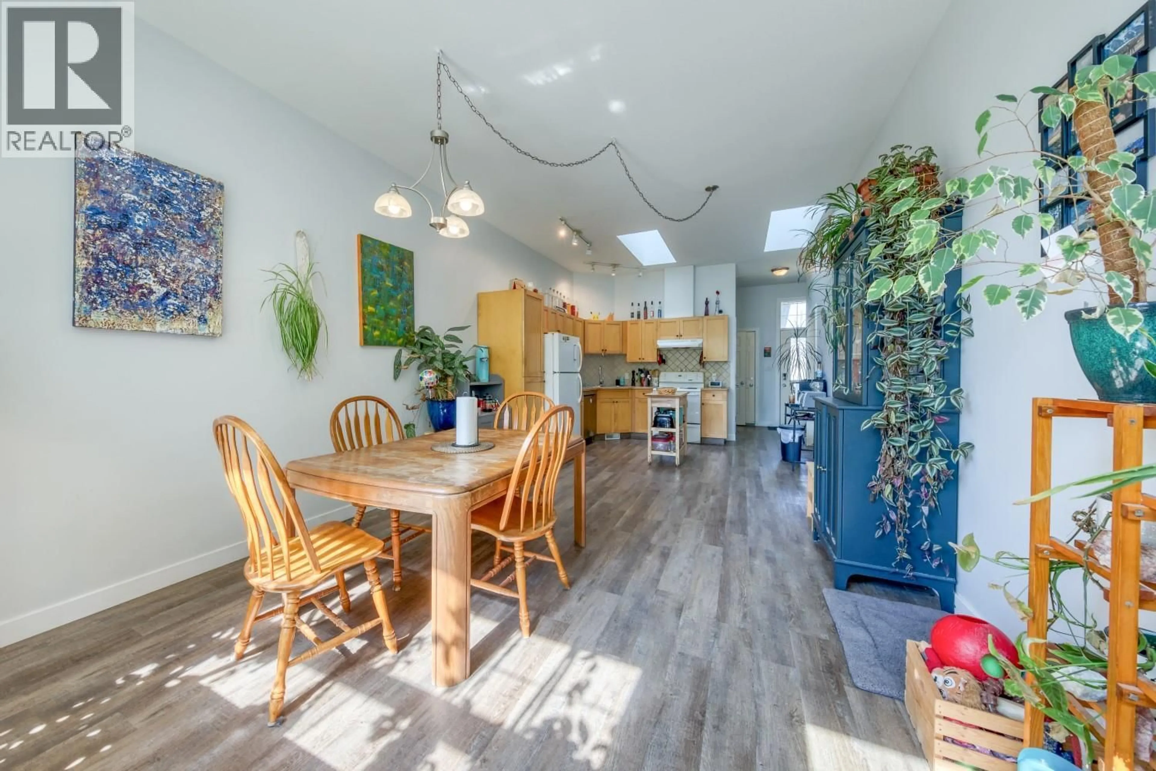 Open concept kitchen, unknown for 103 - 4880 EDELWEISS STREET, Radium Hot Springs British Columbia V0A1M0