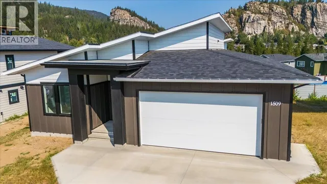 1509 ASPEN LANE, Castlegar 2