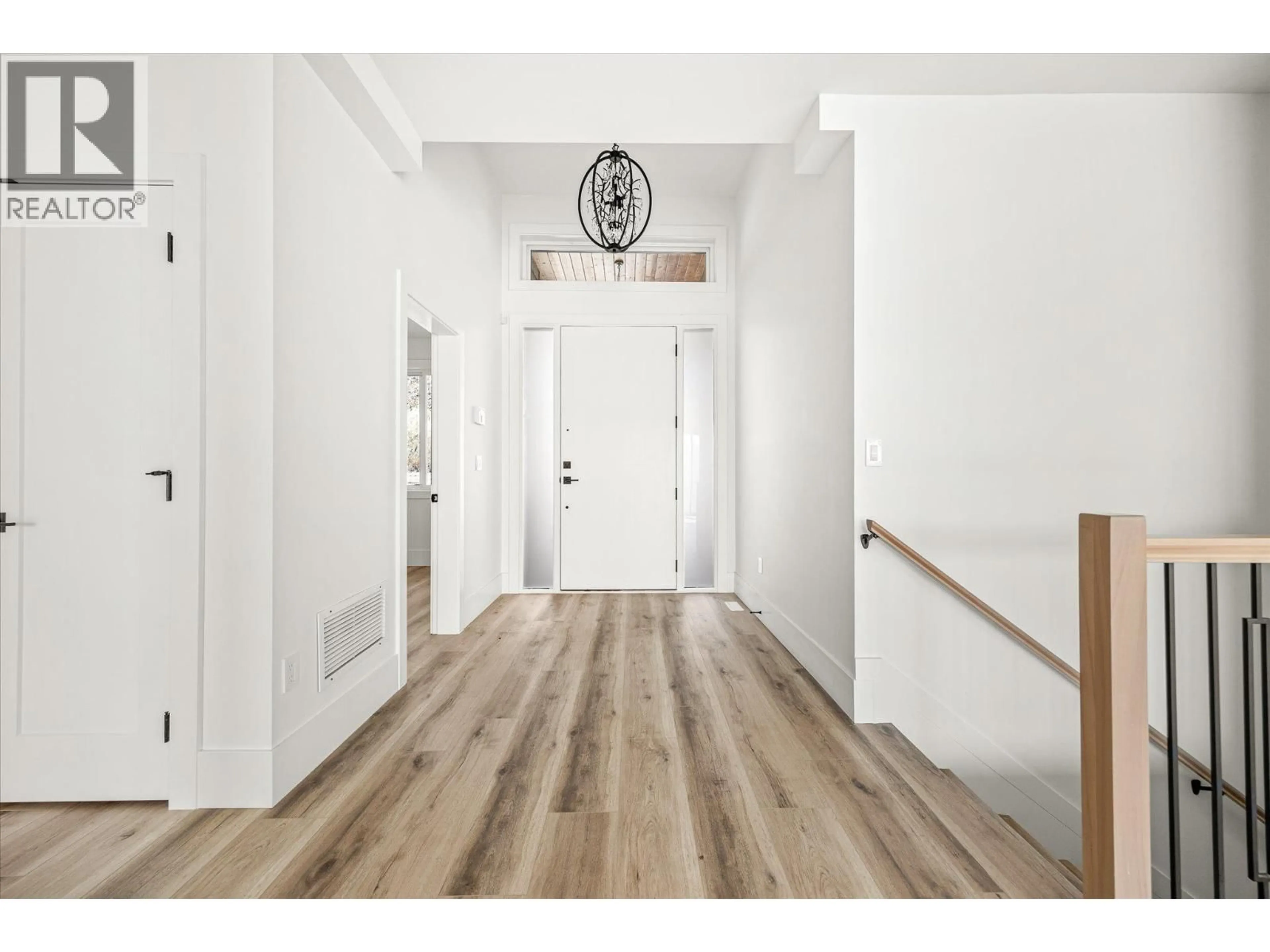 Indoor entryway for 8944 TAVISTOCK ROAD, Vernon British Columbia V1H2K9