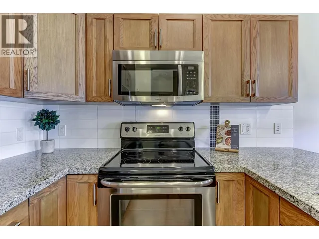 202 - 3220 SKYVIEW LANE, West Kelowna 4
