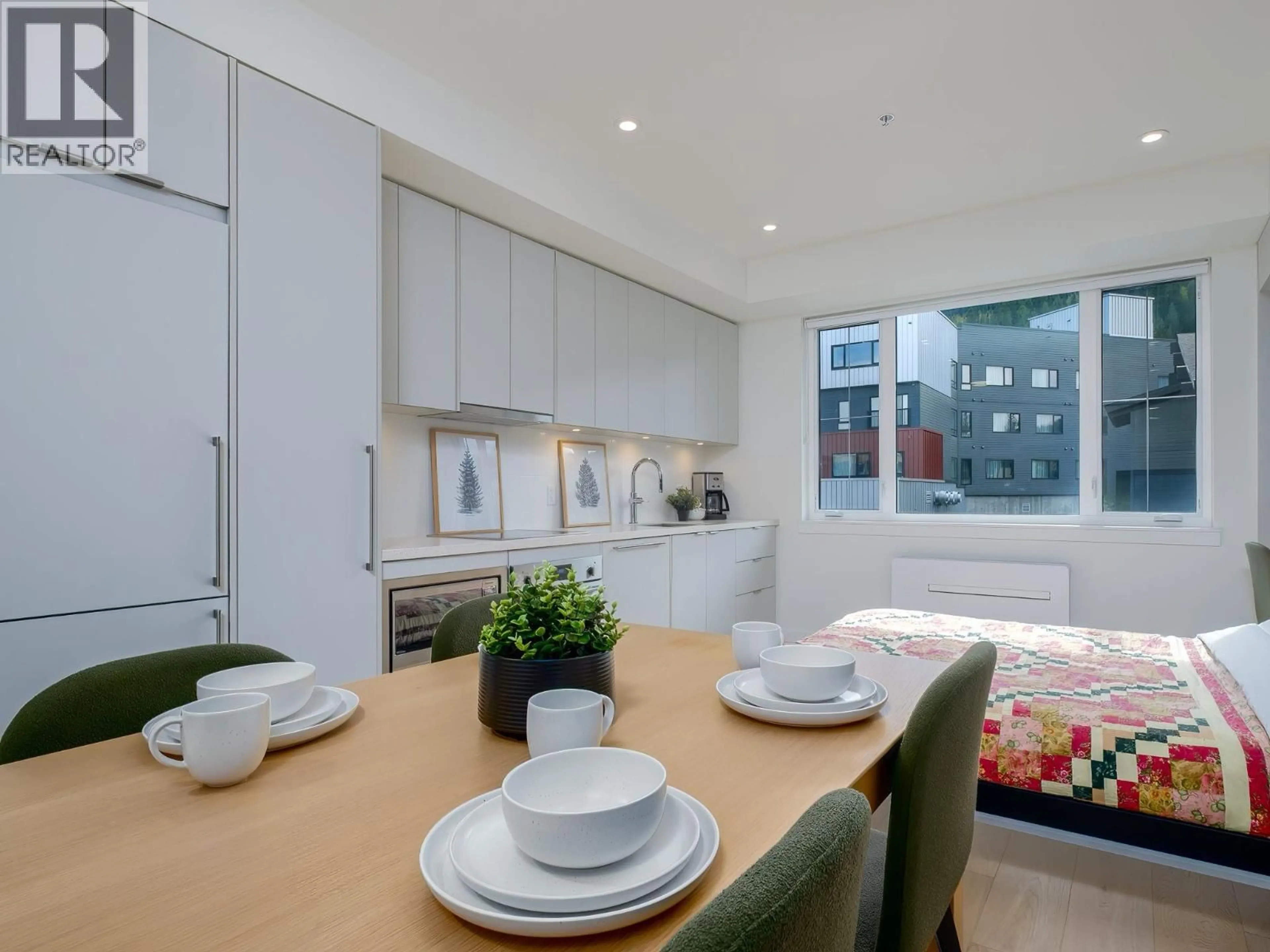 Unknown for 303 - 4280 RED MOUNTAIN ROAD, Rossland British Columbia V0G1Y0