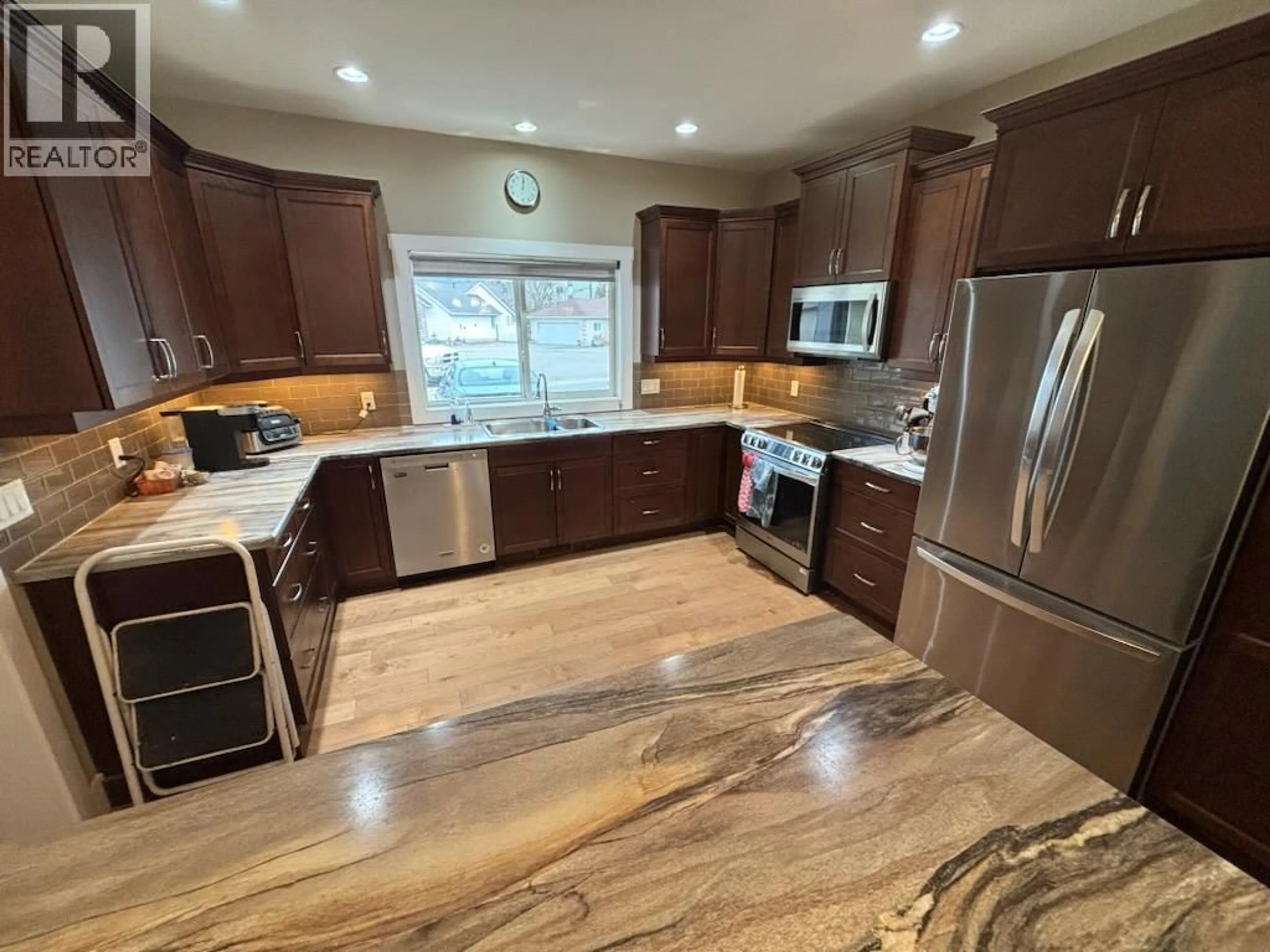 Open concept kitchen, unknown for 2265 SELKIRK PLACE, Grand Forks British Columbia V0H1H0