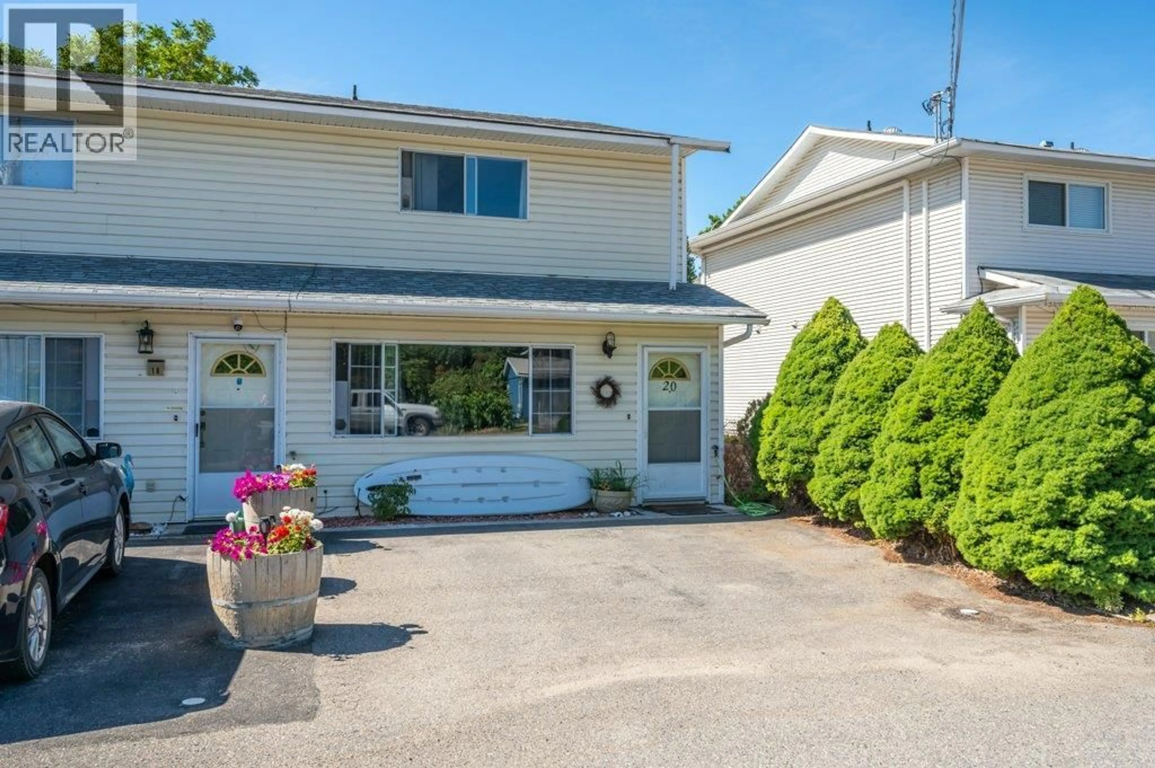 Home with vinyl exterior material, street for 20 CACTUS CRESCENT, Osoyoos British Columbia V0H1V1