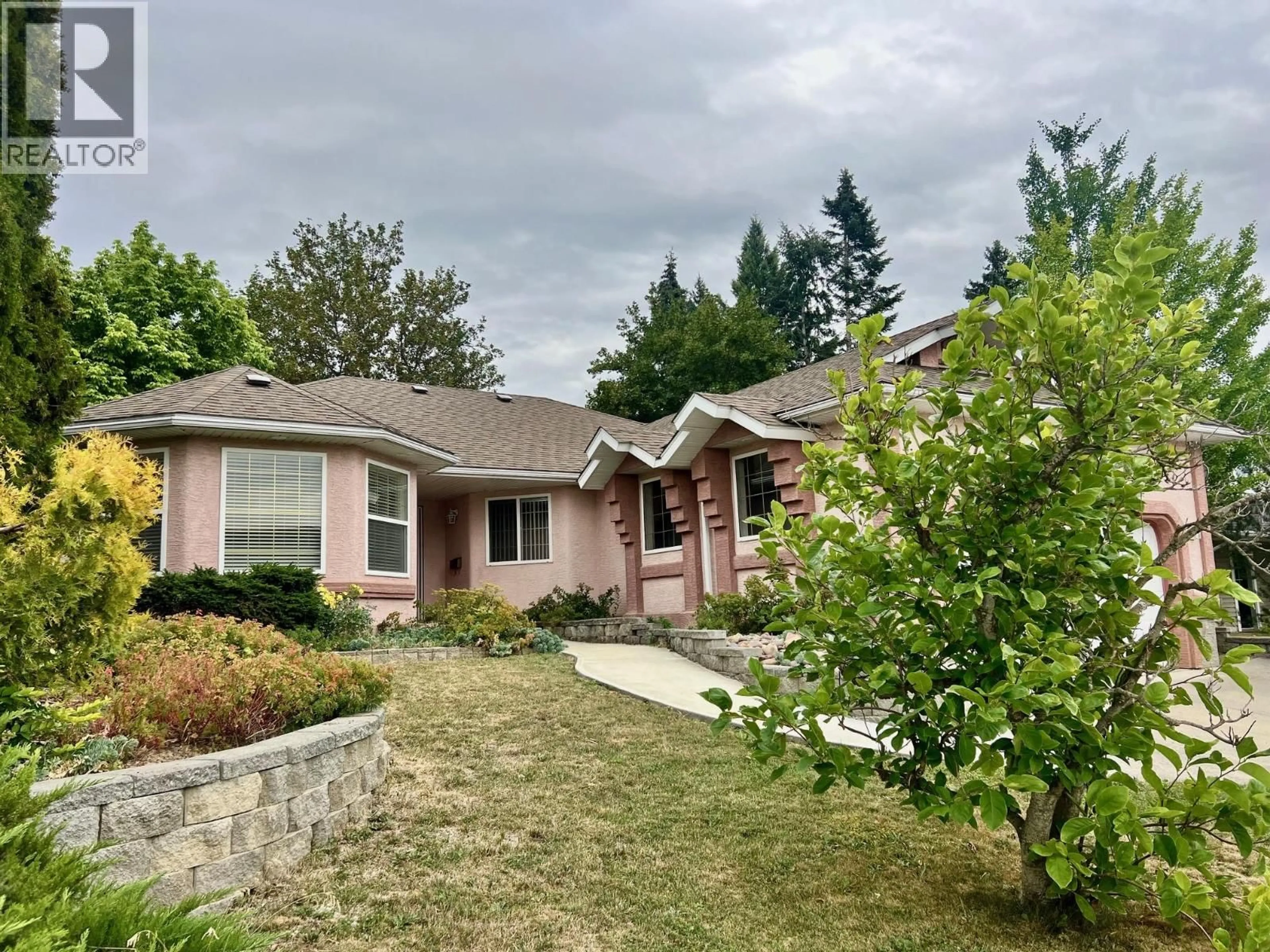Home with brick exterior material, street for 312 4TH AVENUE SOUTH, Creston British Columbia V0B1G3