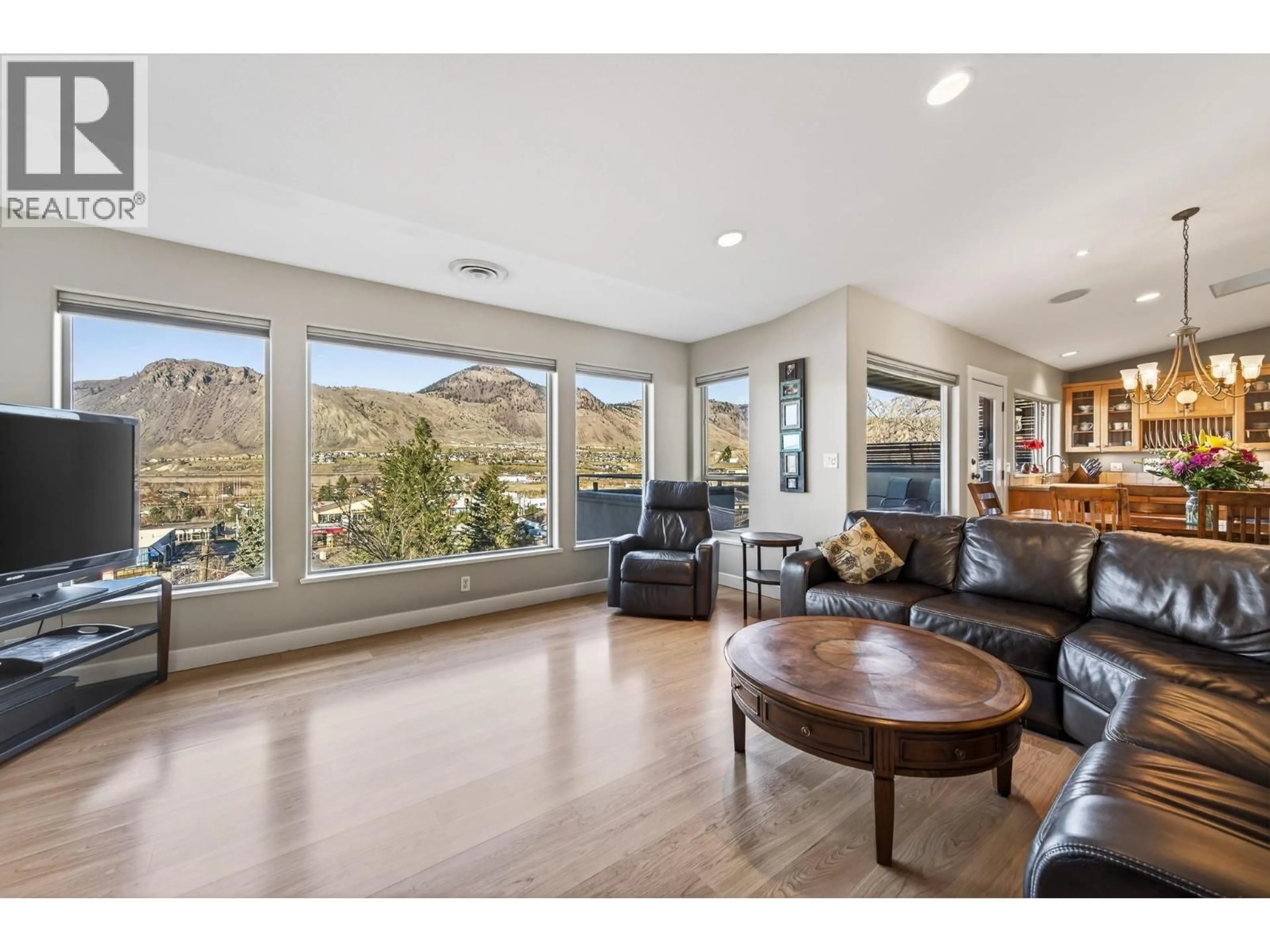 Living room with furniture, unknown for 1386 DOMINION CRESCENT, Kamloops British Columbia V2C2X1