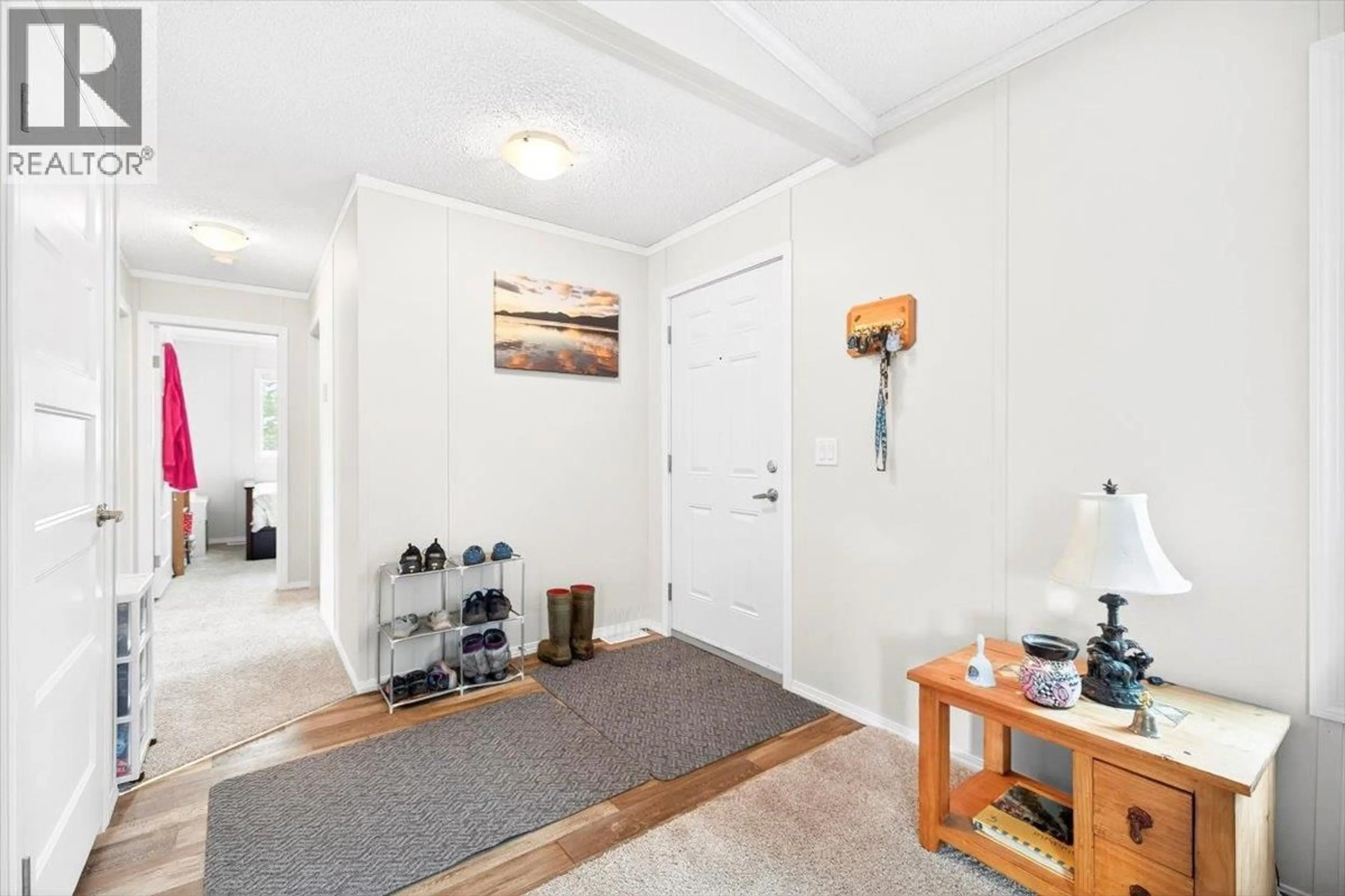 Indoor entryway for 22 WILDERNESS HEIGHTS DRIVE, Elkford British Columbia V0B1H0