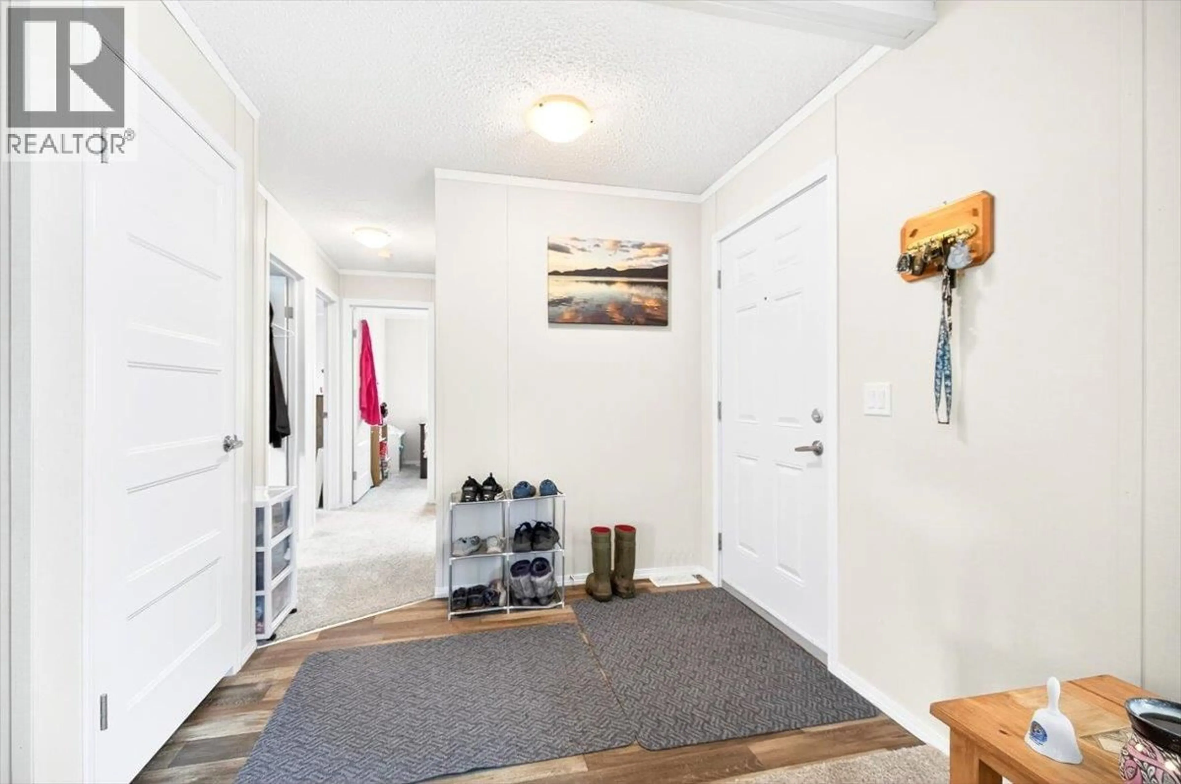 Indoor entryway for 22 WILDERNESS HEIGHTS DRIVE, Elkford British Columbia V0B1H0