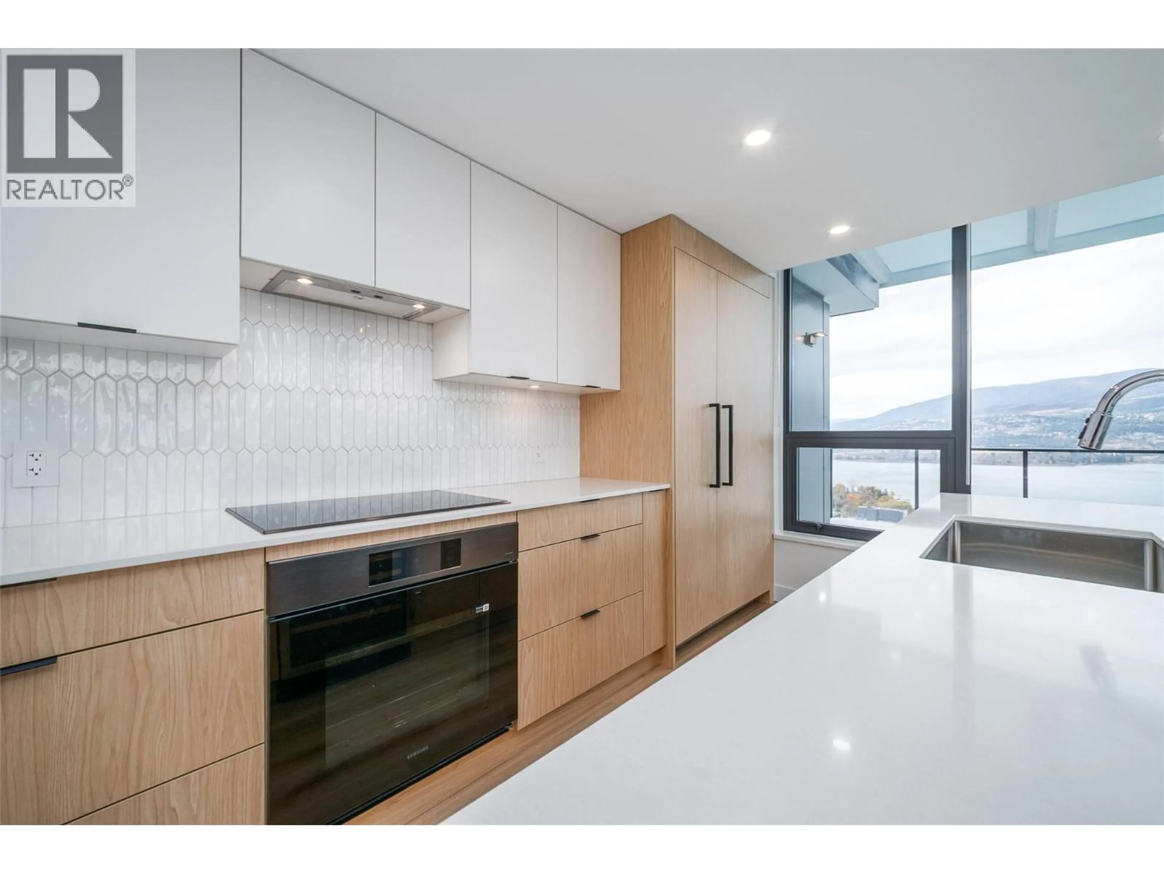 Unknown for 3307 - 1488 BERTRAM STREET, Kelowna British Columbia V1Y0M6