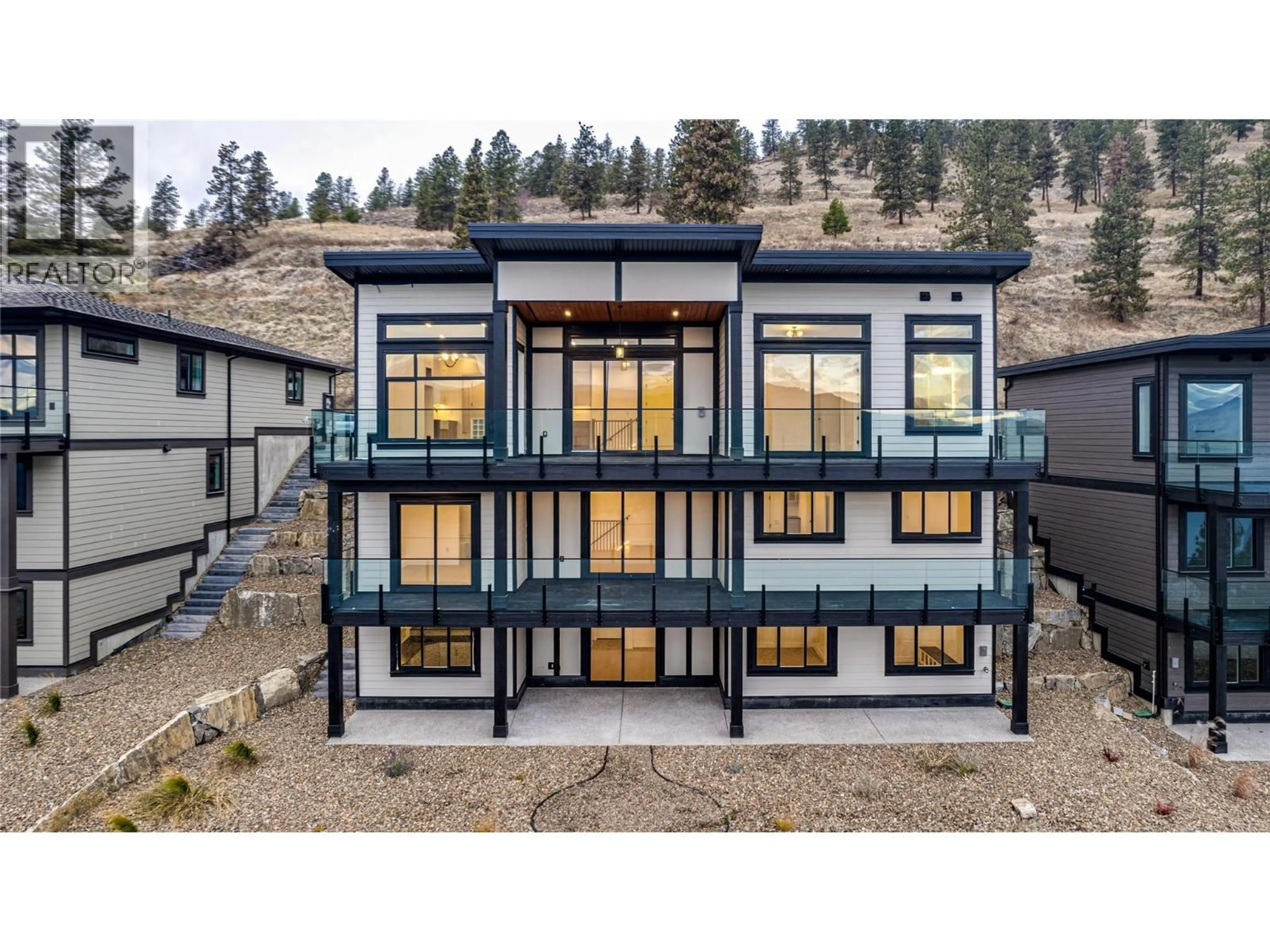 Home with vinyl exterior material, unknown for 8924 TAVISTOCK ROAD, Vernon British Columbia V1H2L4