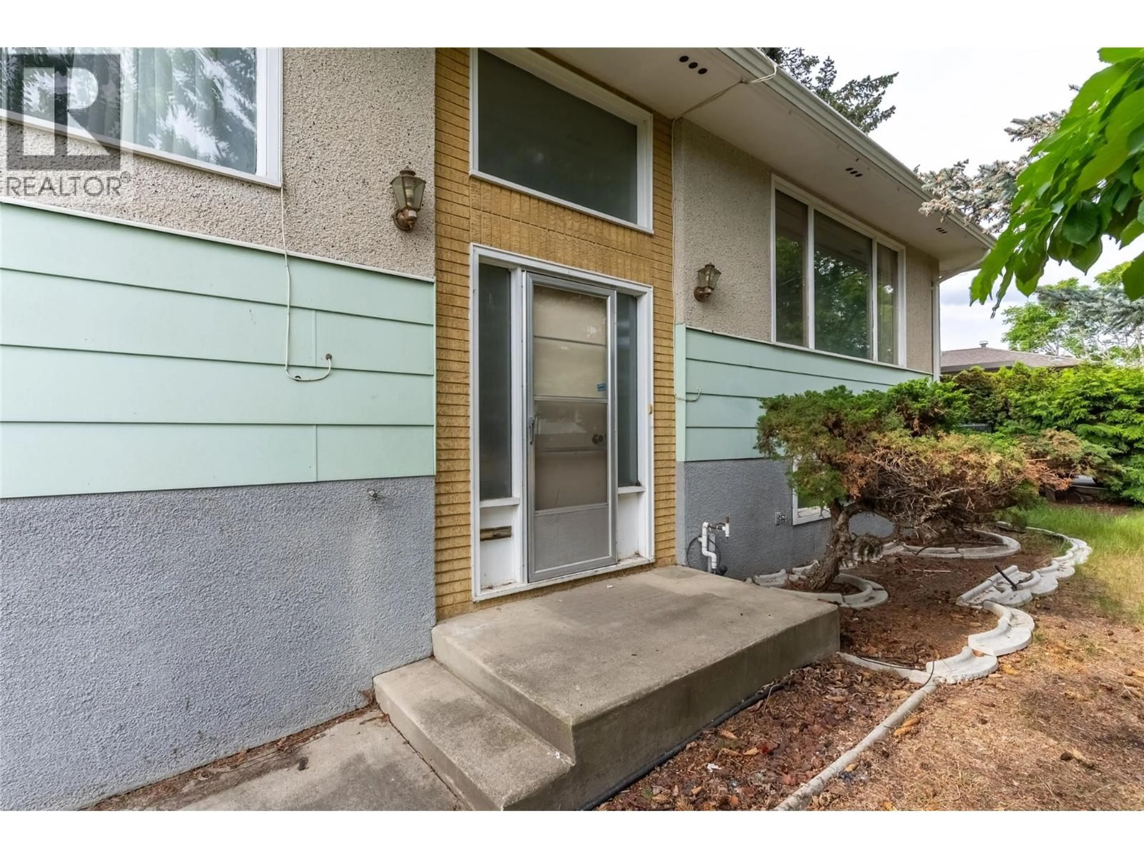 Unknown for 864 SHELAN PLACE, Kamloops British Columbia V2B5T4