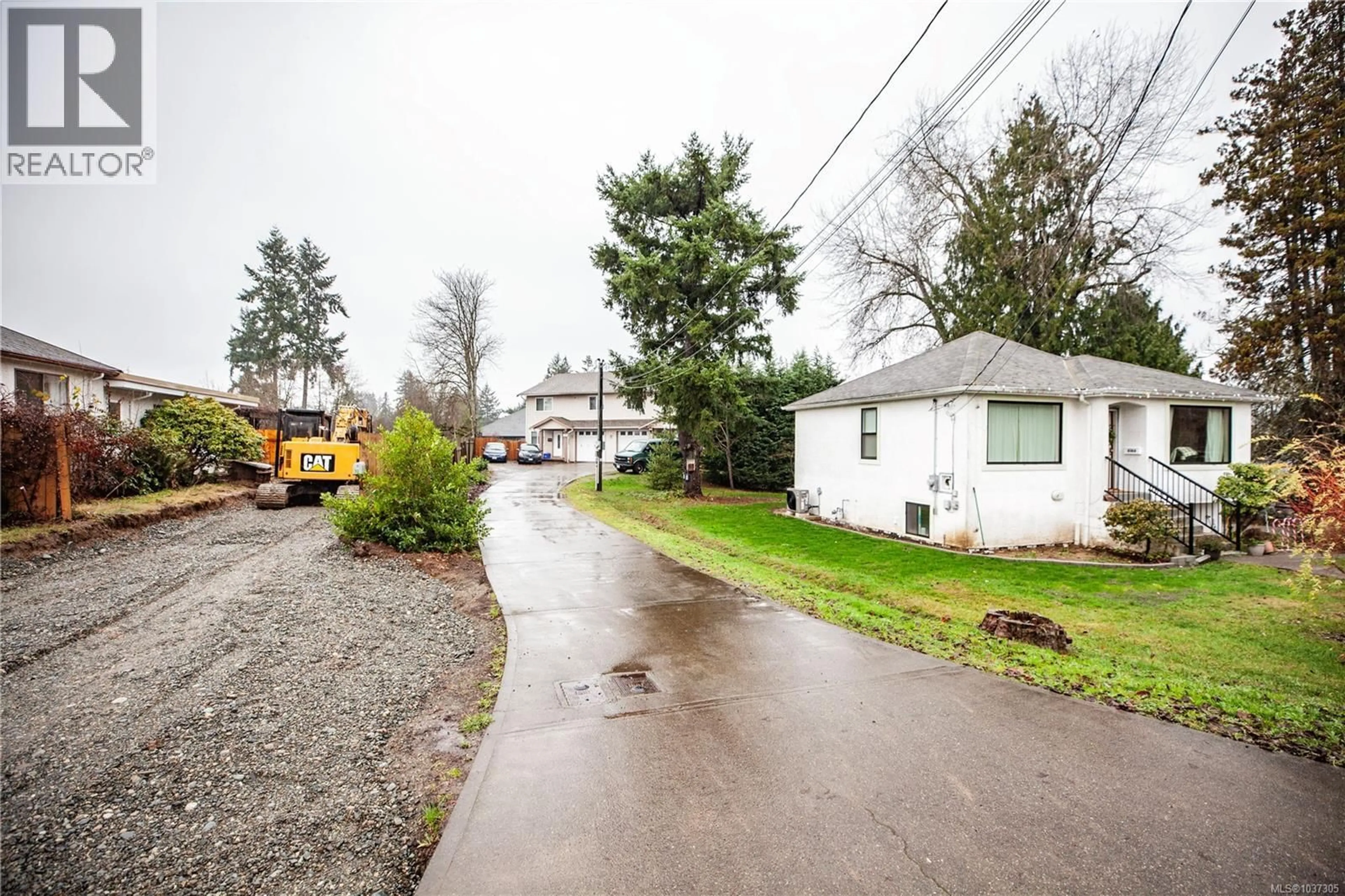 A pic from outside/outdoor area/front of a property/back of a property/a pic from drone, street for 6164 GRIEVE ROAD, Duncan British Columbia V9L2H1