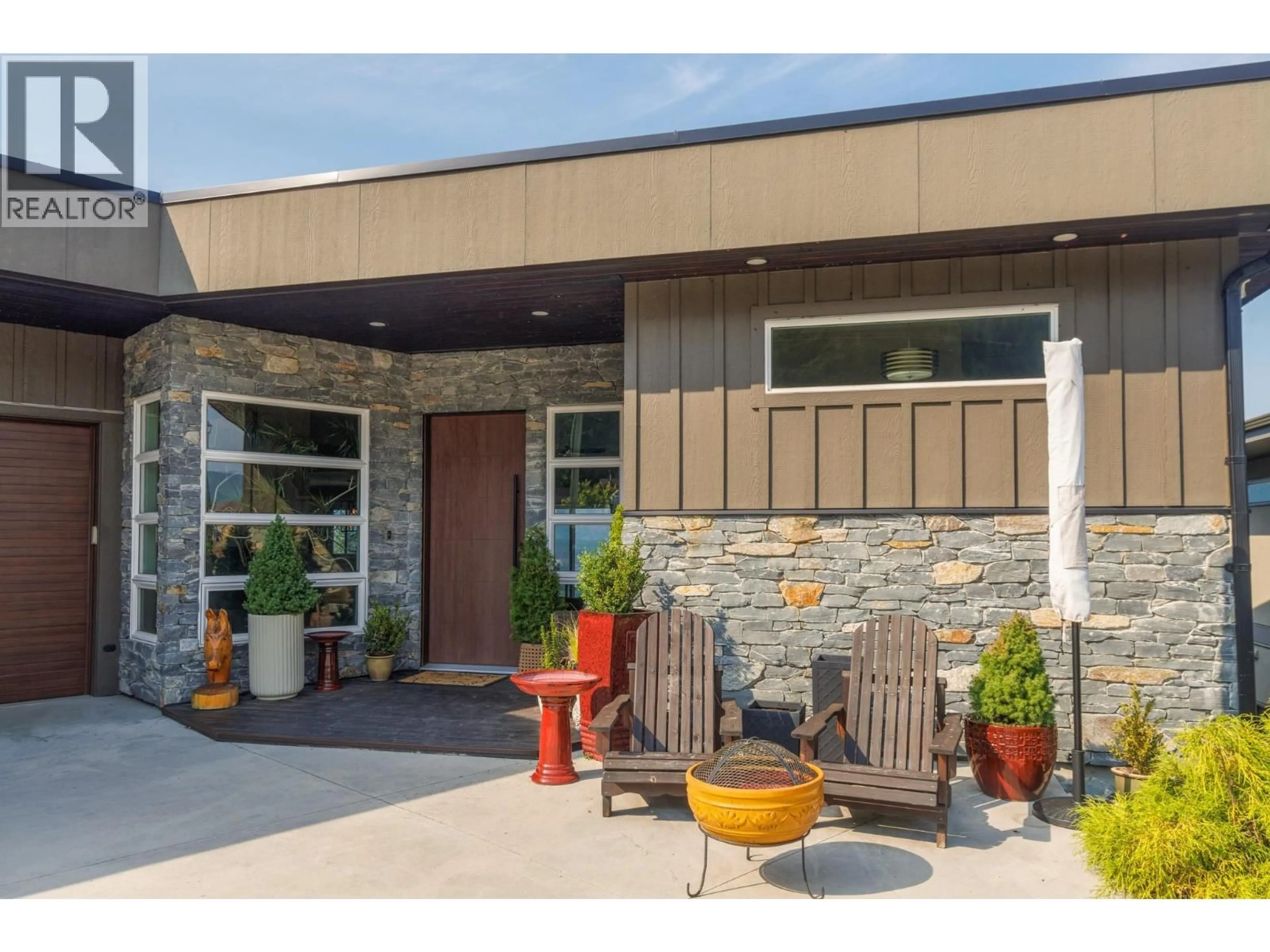 Unknown for 1061 19 AVENUE SOUTHEAST, Salmon Arm British Columbia V1E0E6