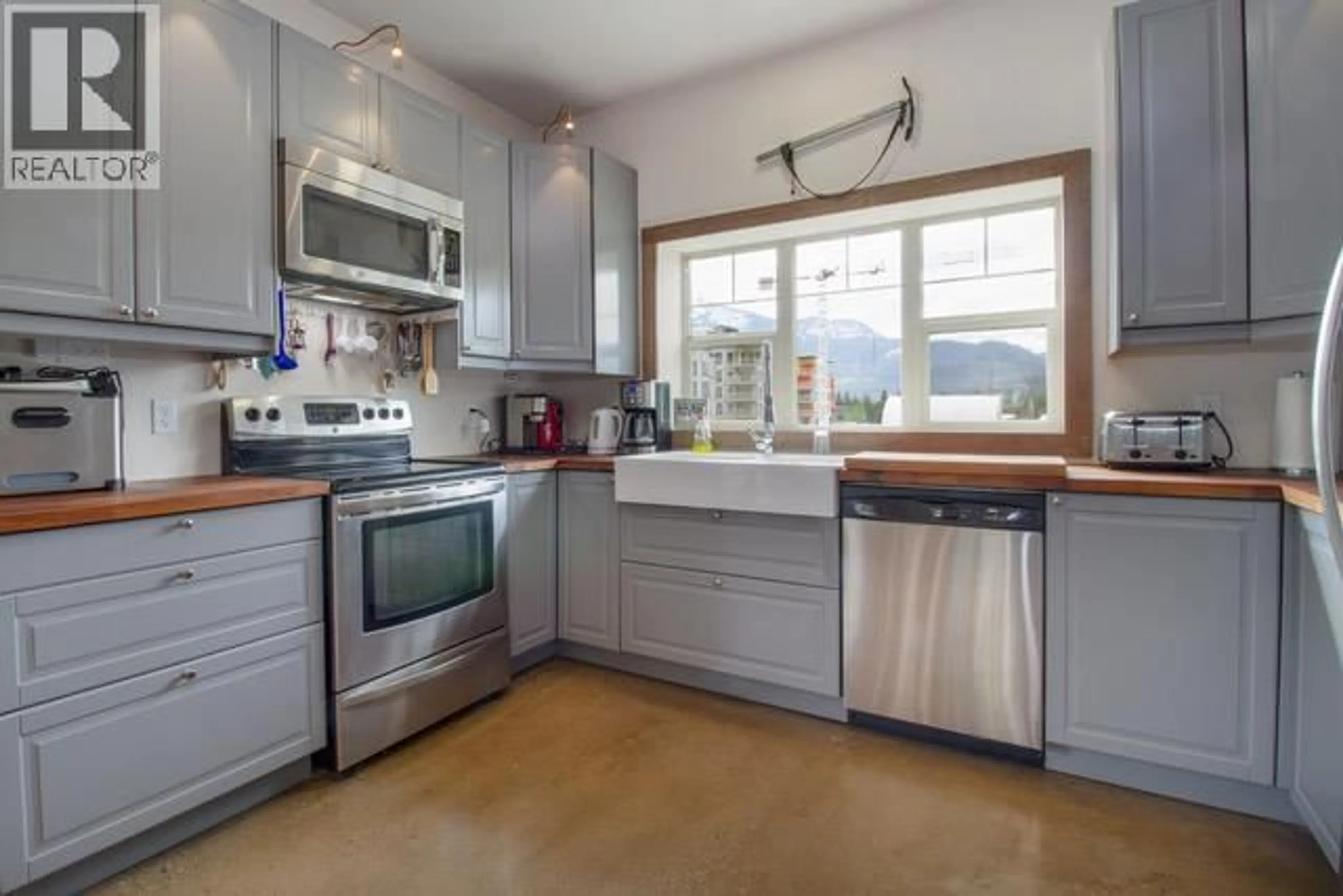 Unknown for 1905 HAY ROAD, Revelstoke British Columbia V0E2S1