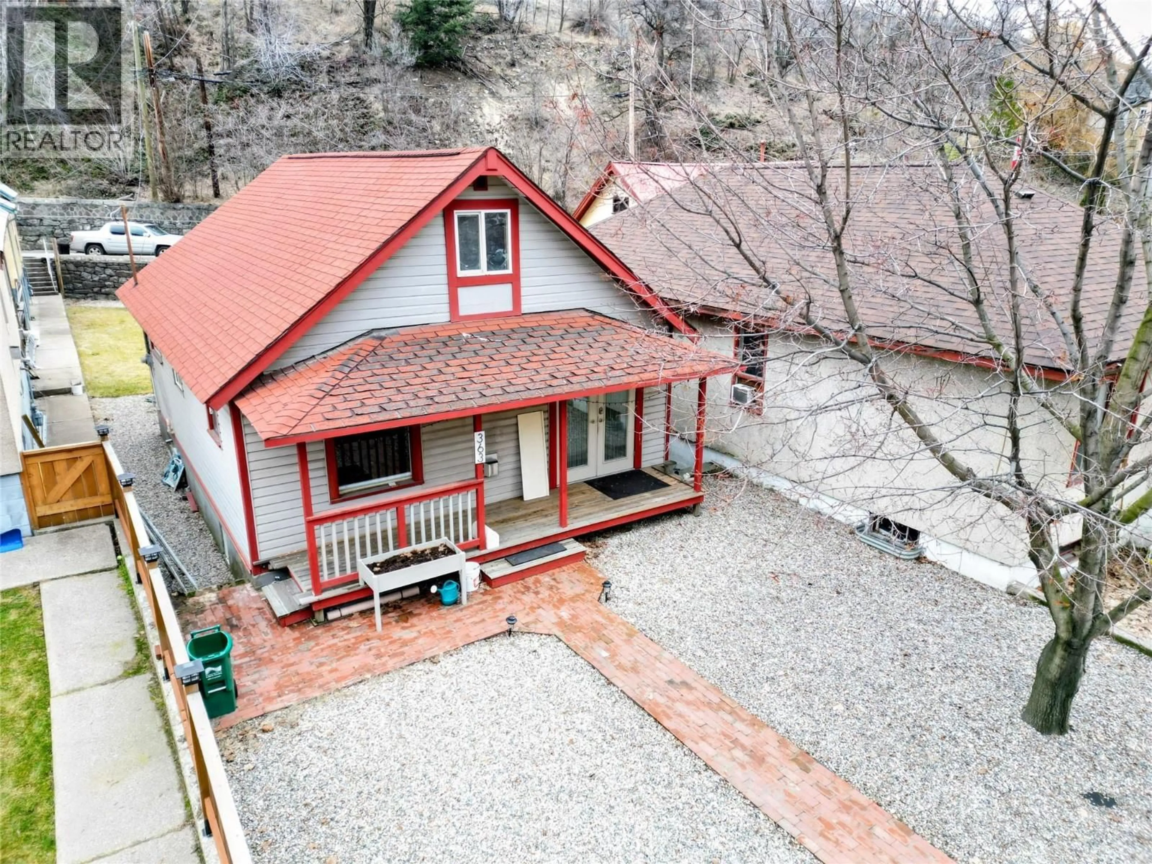 A pic from outside/outdoor area/front of a property/back of a property/a pic from drone, unknown for 363 ROSSLAND AVENUE, Trail British Columbia V1R3M9