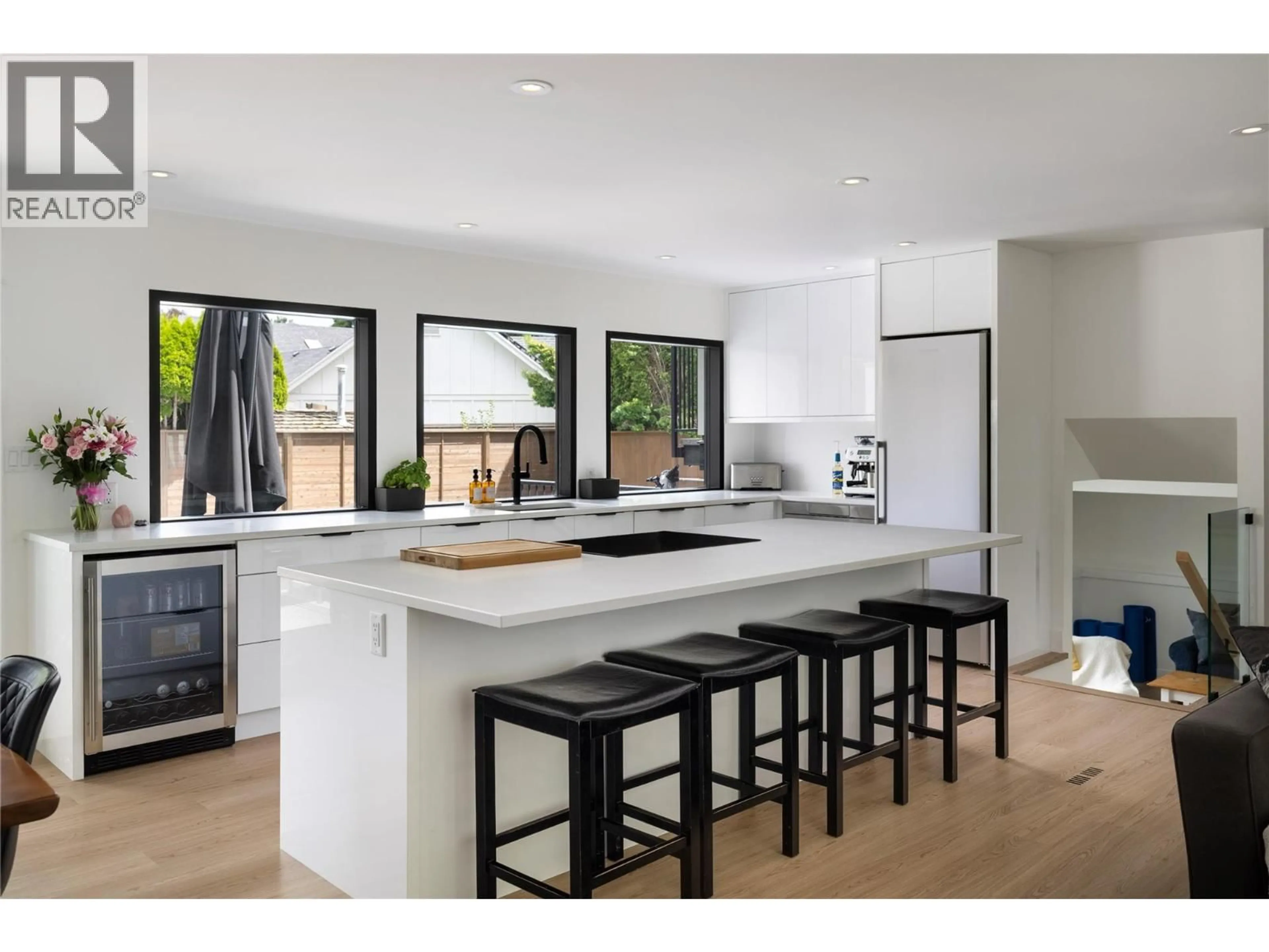 Open concept kitchen, unknown for 4265 LAKESHORE ROAD, Kelowna British Columbia V1W1W2