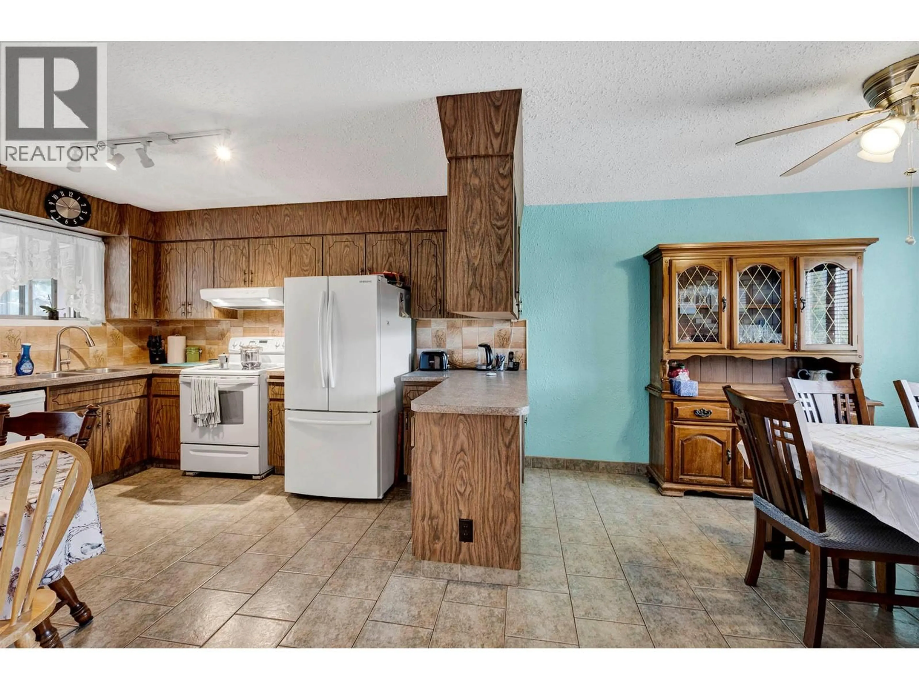 Unknown for 307 HOLLY AVENUE, Kamloops British Columbia V2B1M2