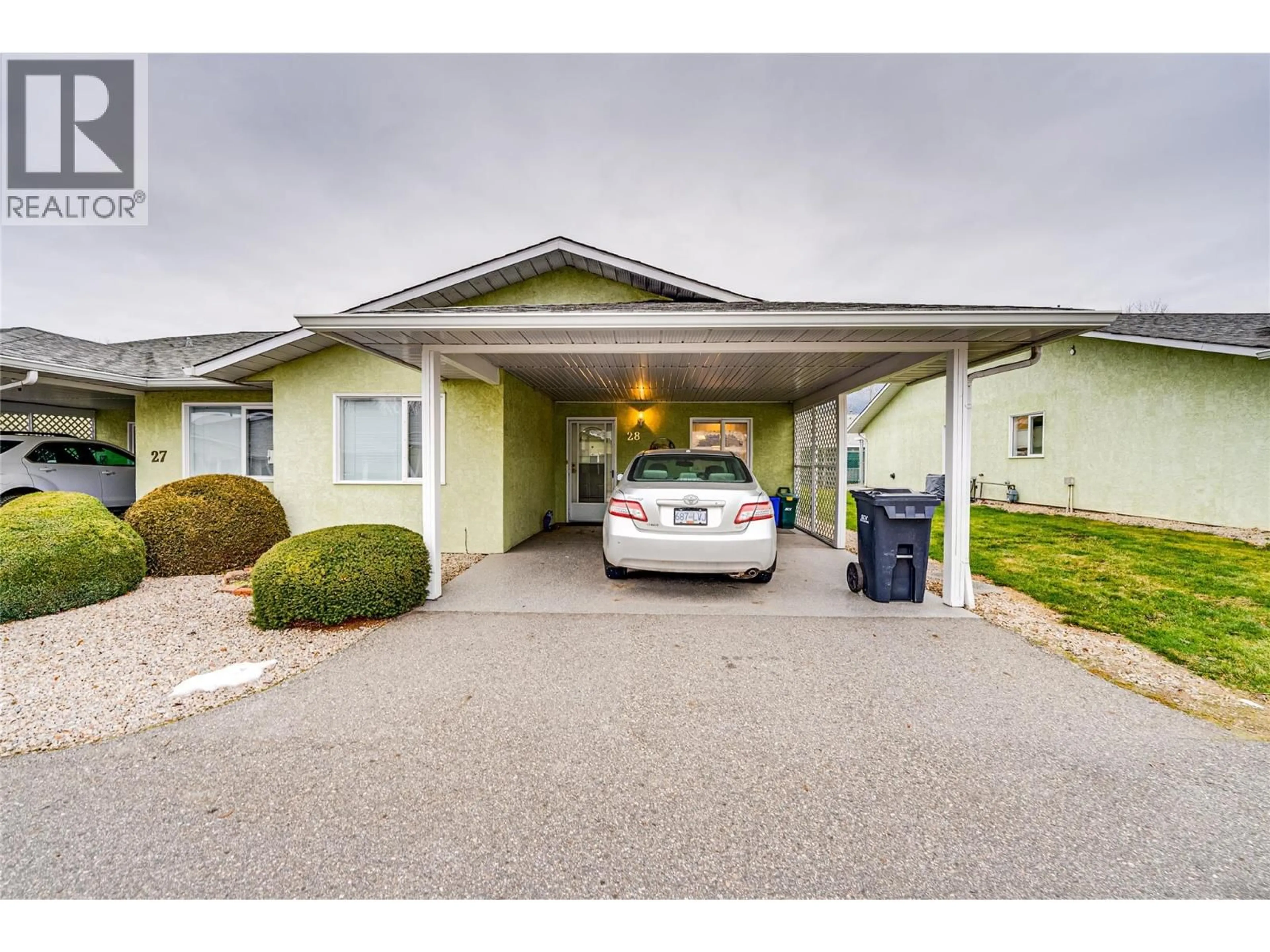 Indoor garage for 28 - 2180 FLETCHER AVENUE, Armstrong British Columbia V4Y2A1