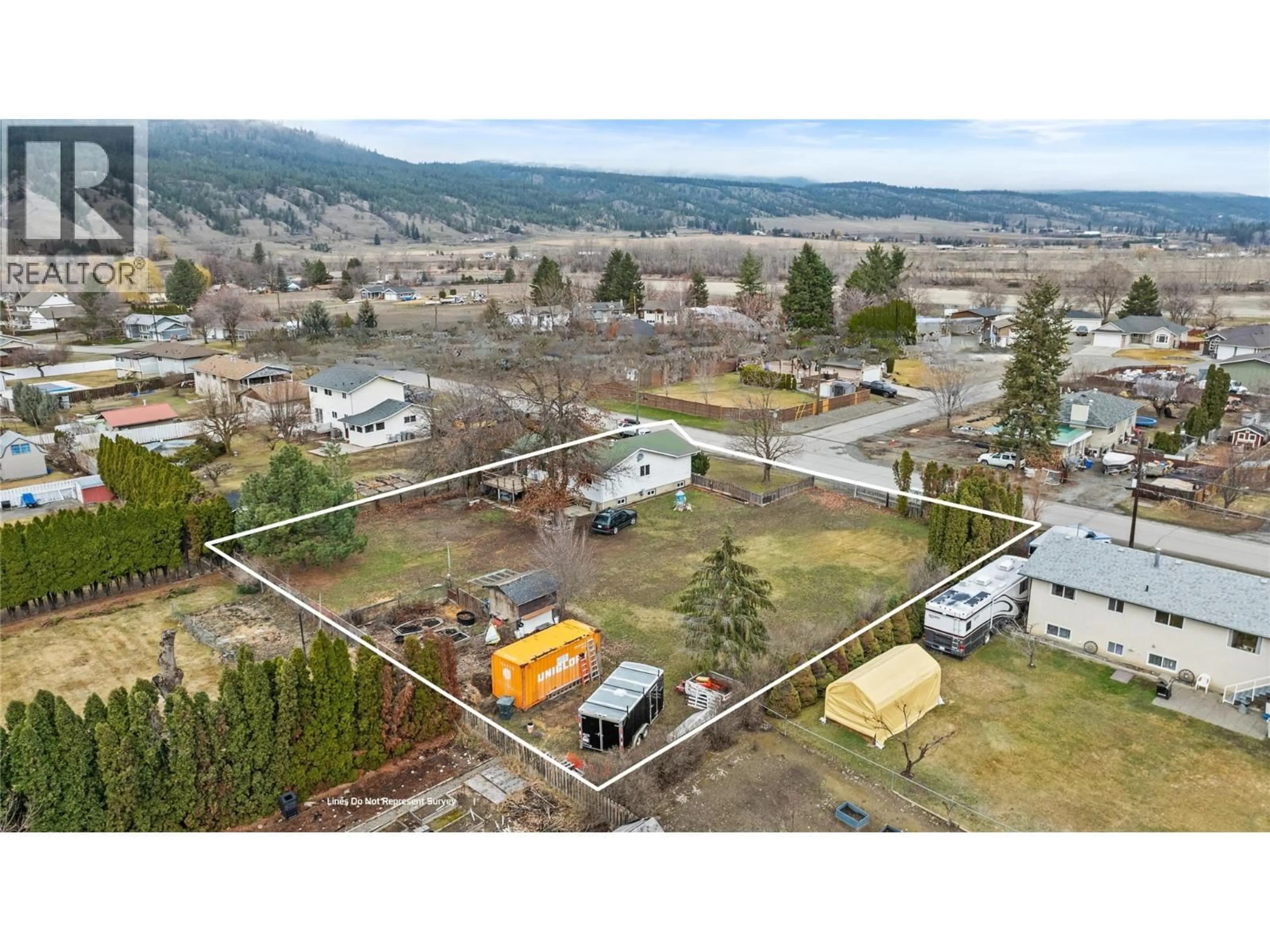 A pic from outside/outdoor area/front of a property/back of a property/a pic from drone, mountain view for 353 REIGHMOUNT DRIVE, Kamloops British Columbia V2H1M2