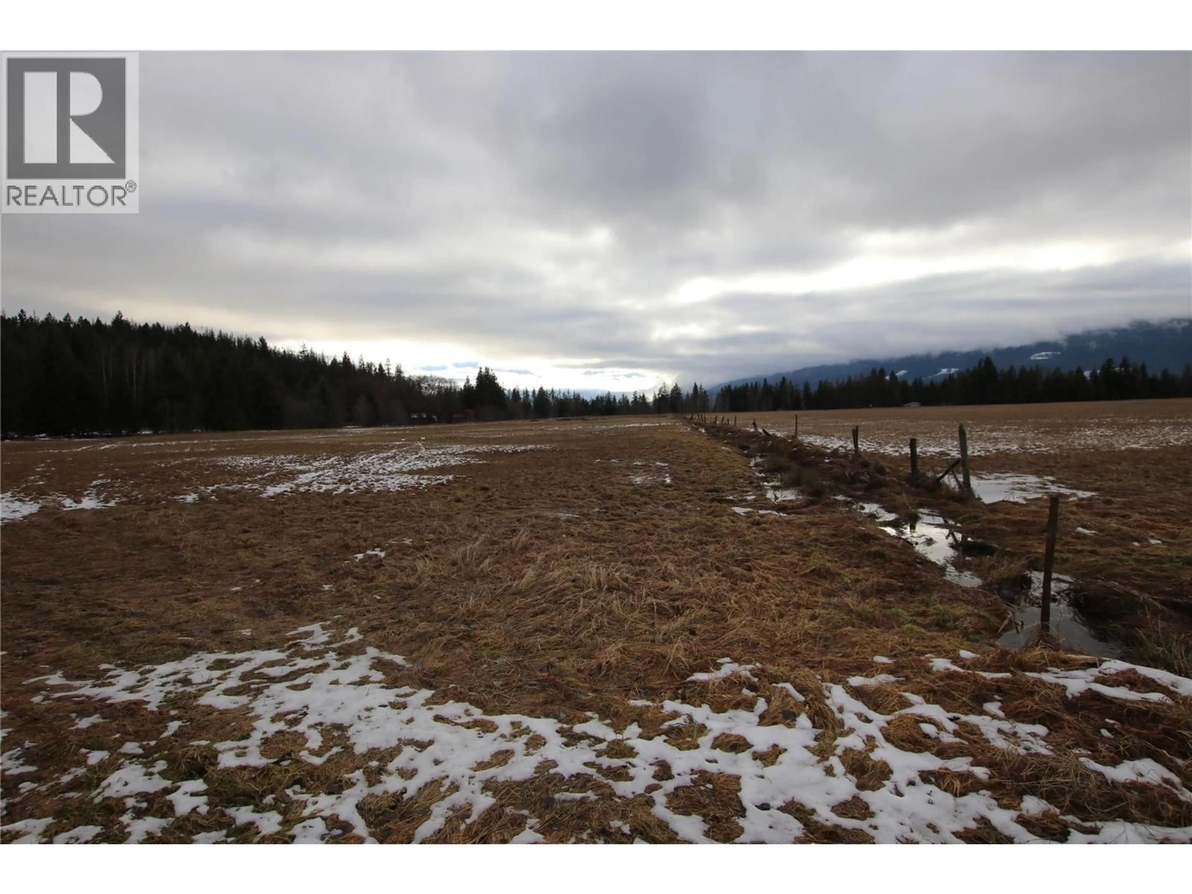 Blurry image for 252 CHURCH HILL ROAD, Nakusp British Columbia V0G1R1