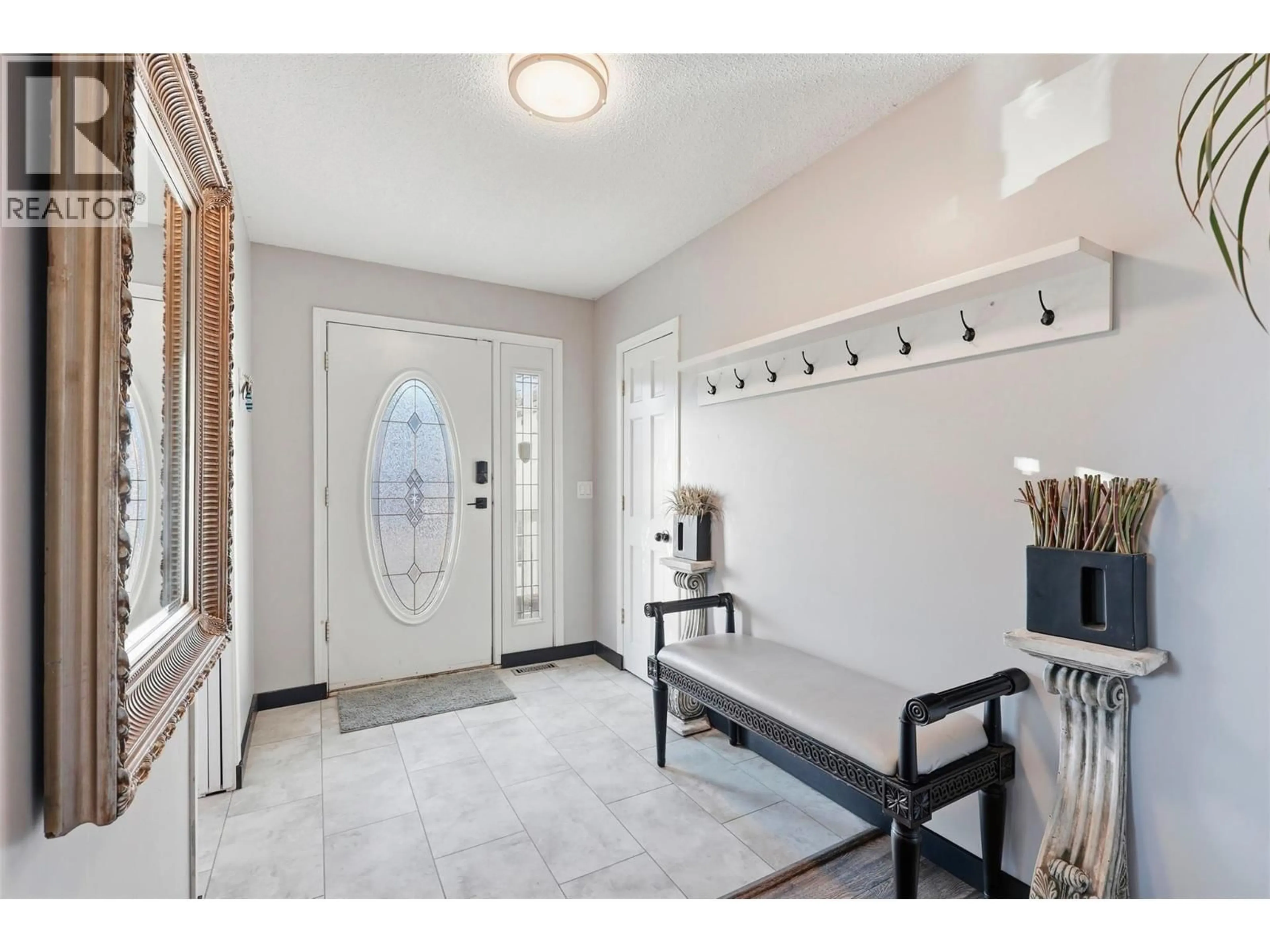 Indoor entryway for 4654 SPURRAWAY ROAD, Kamloops British Columbia V2H1M7